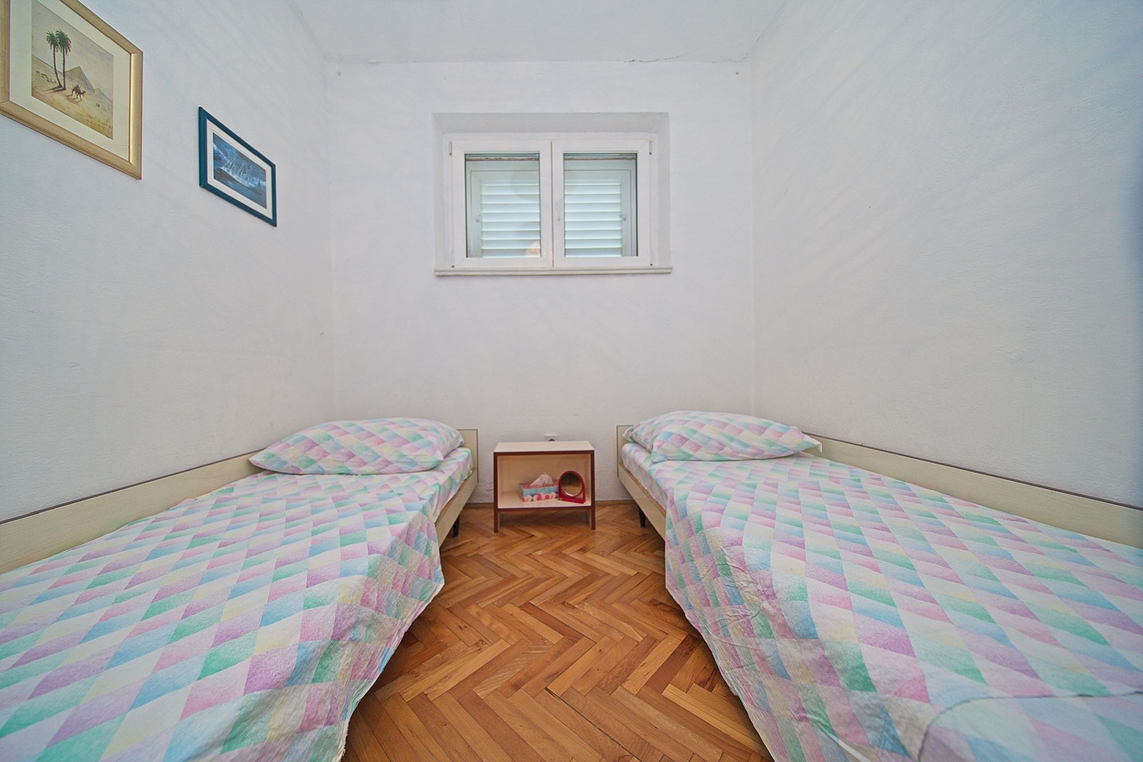 Two bedroom apartment with terrace and sea view Postira, Brač  A-a