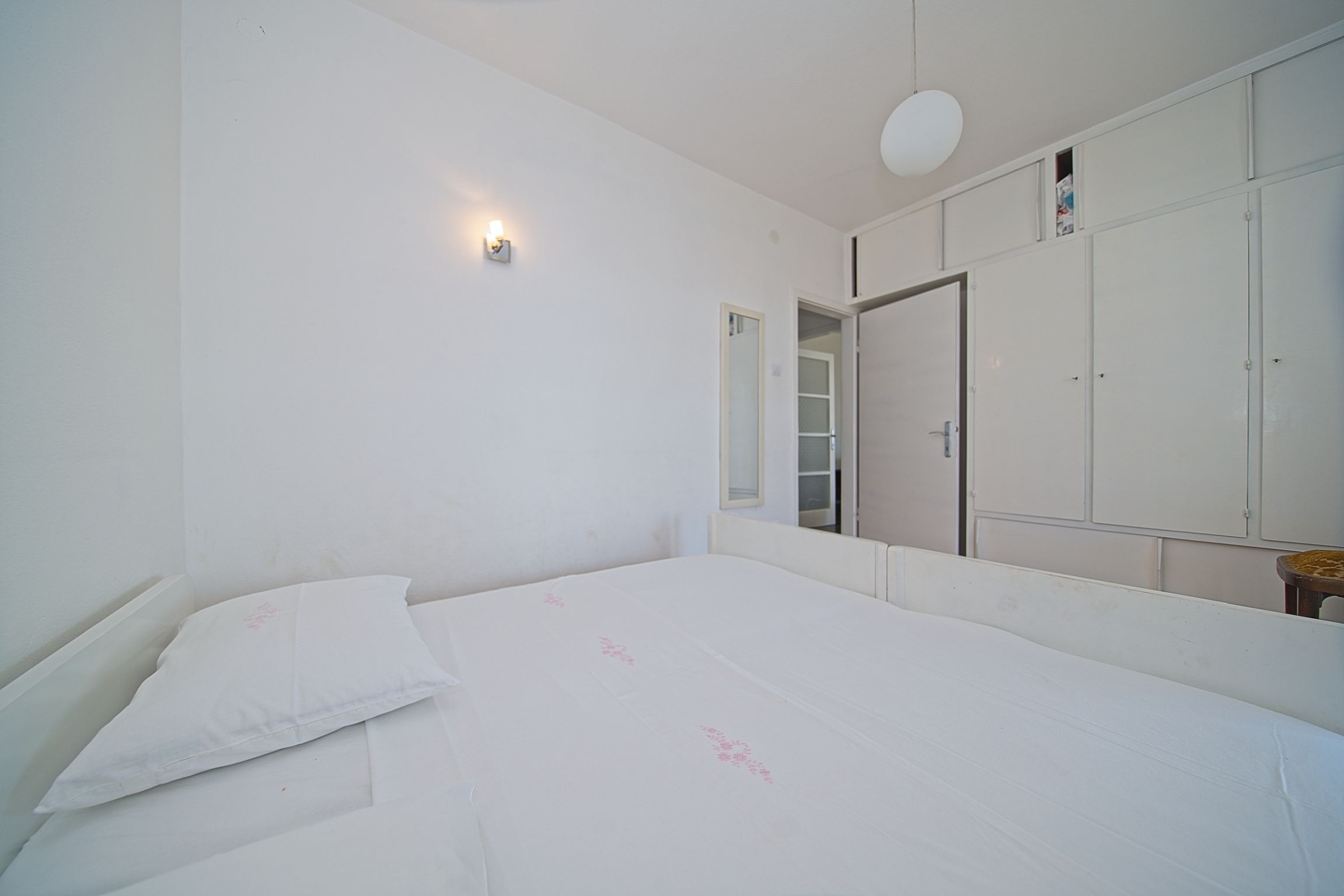 Two bedroom apartment with terrace and sea view Postira, Brač  A-a