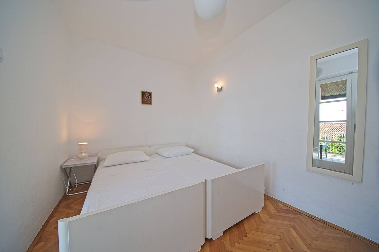 Two bedroom apartment with terrace and sea view Postira, Brač  A-a