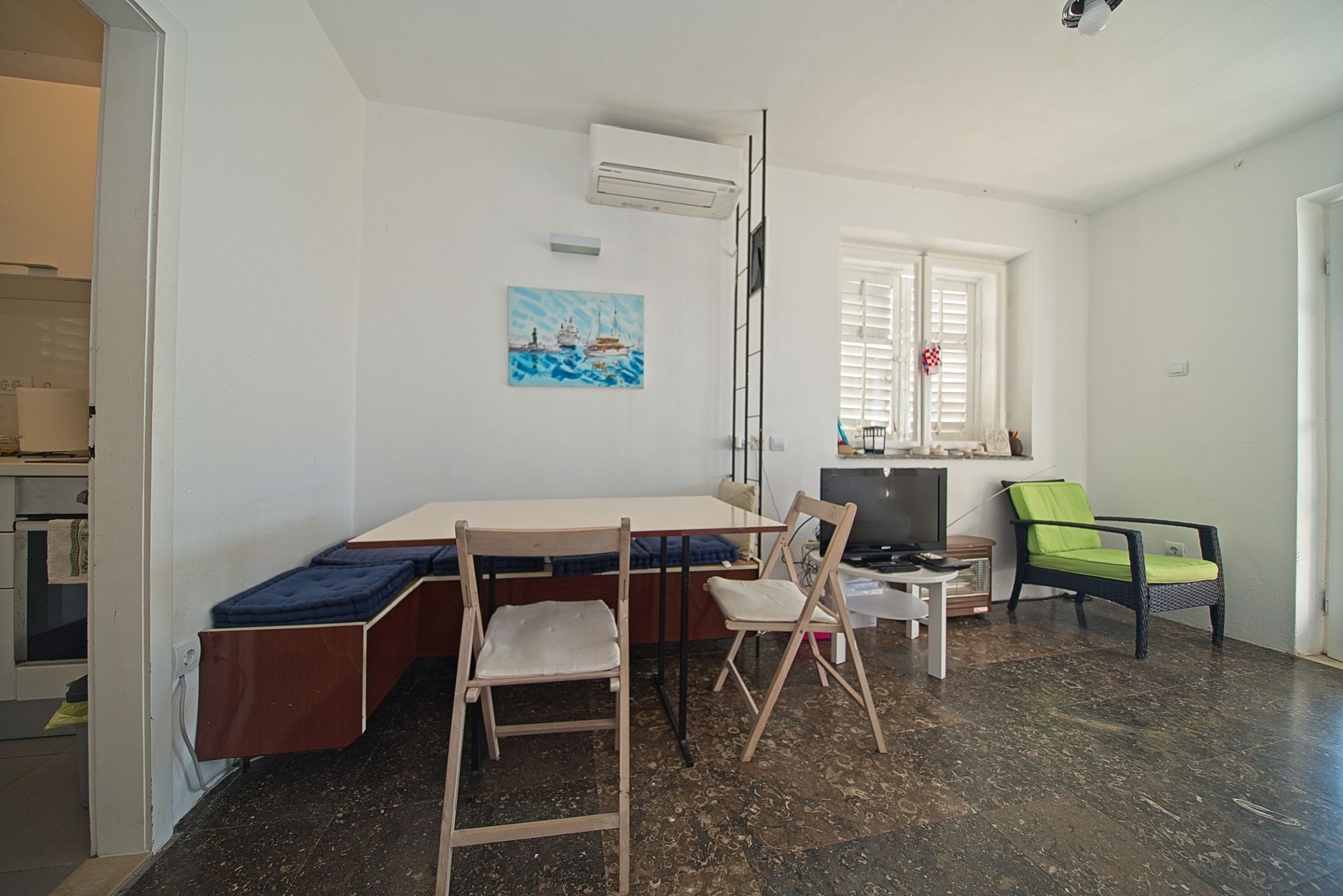Two bedroom apartment with terrace and sea view Postira, Brač  A-a