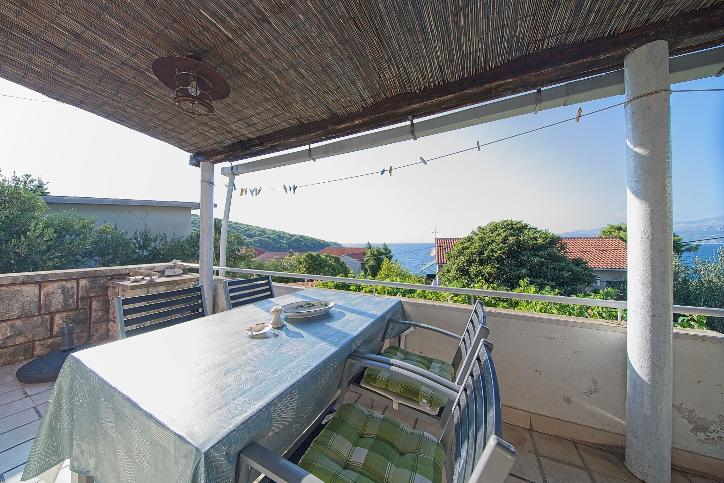 Two bedroom apartment with terrace and sea view Postira, Brač  A-a