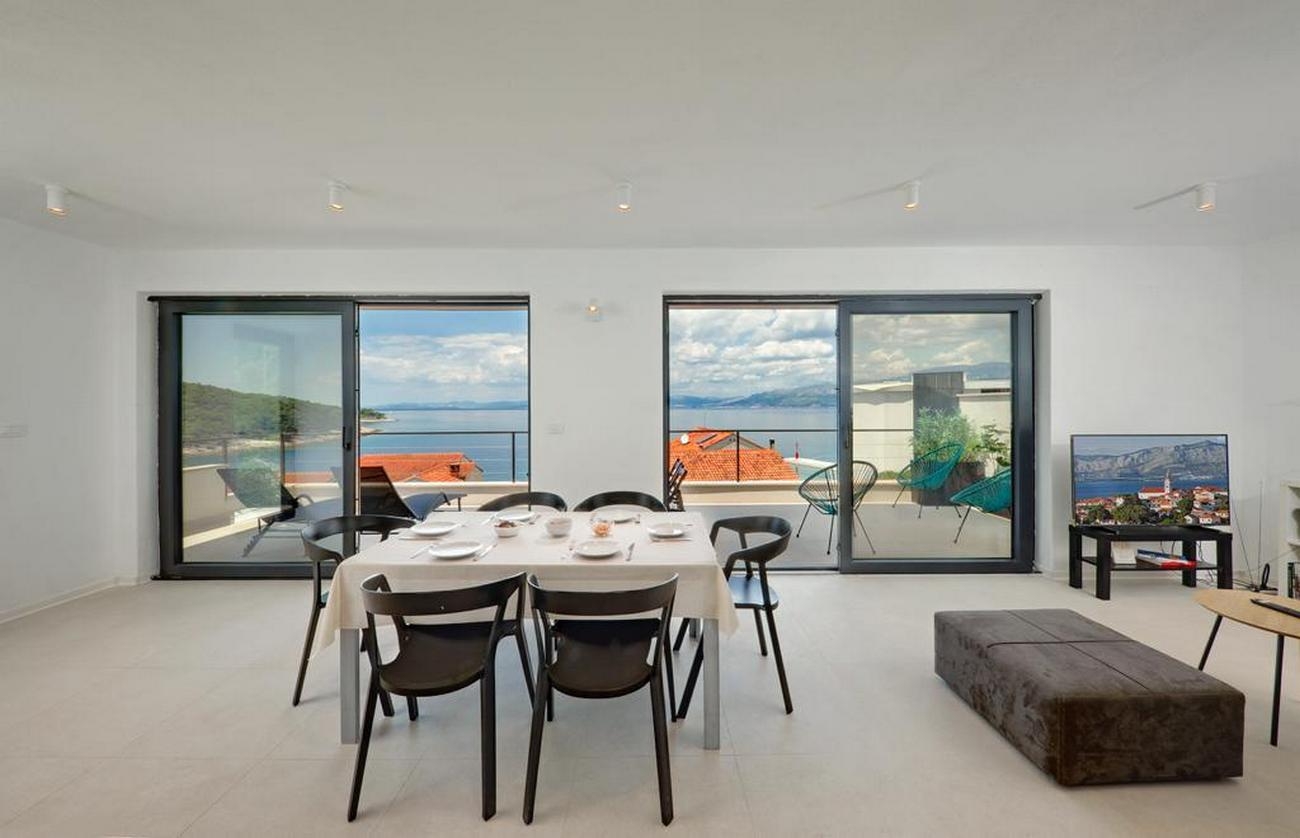 Two bedroom apartment with terrace and sea view Postira, Brač  A-b