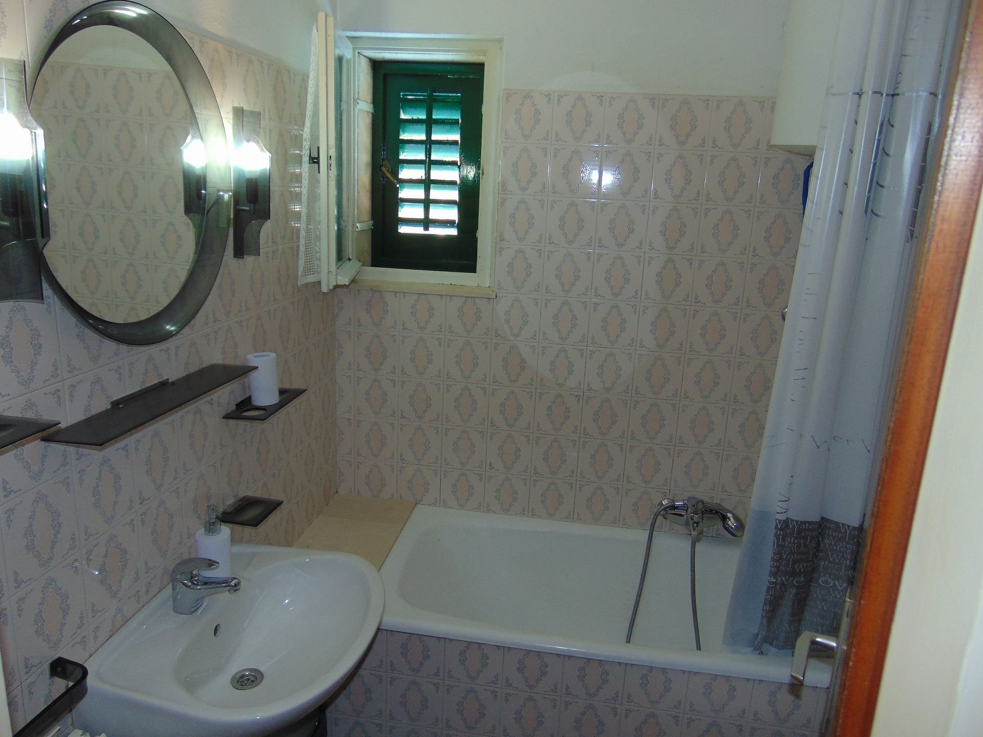 Three bedroom apartment with terrace Postira, Brač  A-a