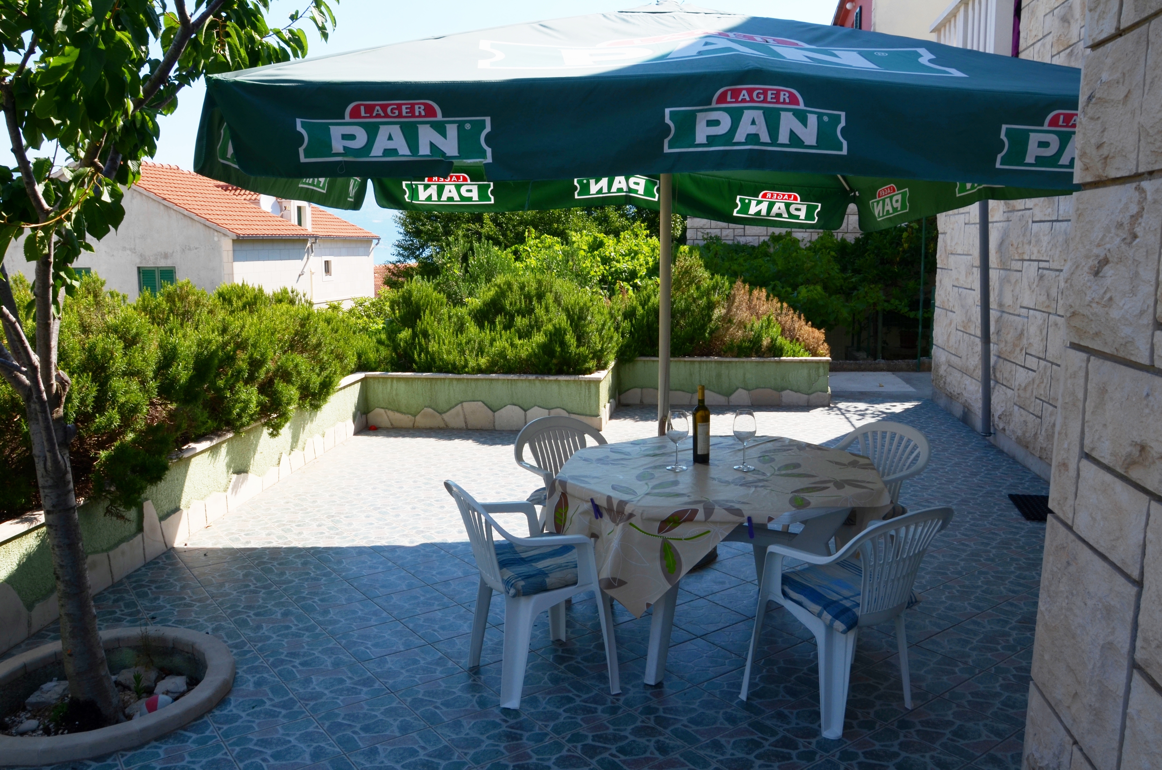 Two bedroom apartment with terrace Postira, Brač  A-a
