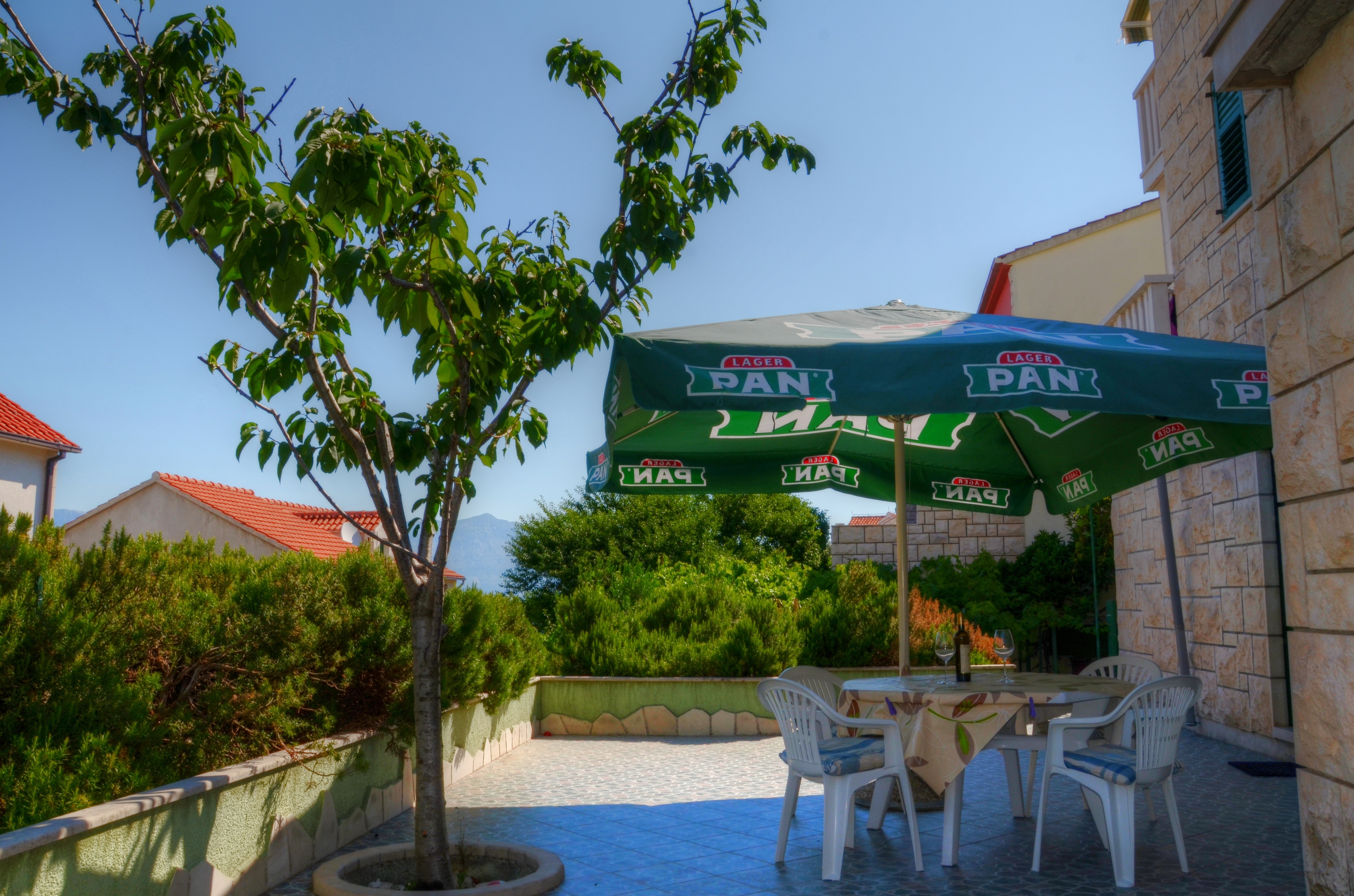 Two bedroom apartment with terrace Postira, Brač (A-22207-a)