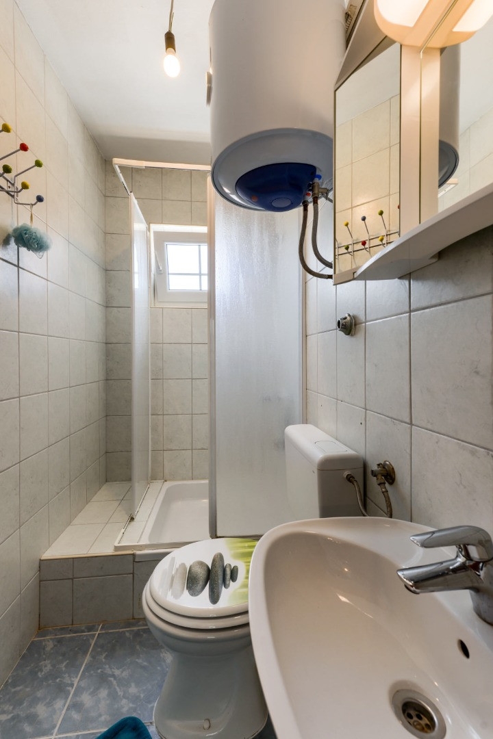 Two bedroom apartment with terrace Vir  A-b