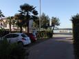 Parking lot Medulin, Medulin, Parking lot 2221 - Rooms near sea with sandy beach.