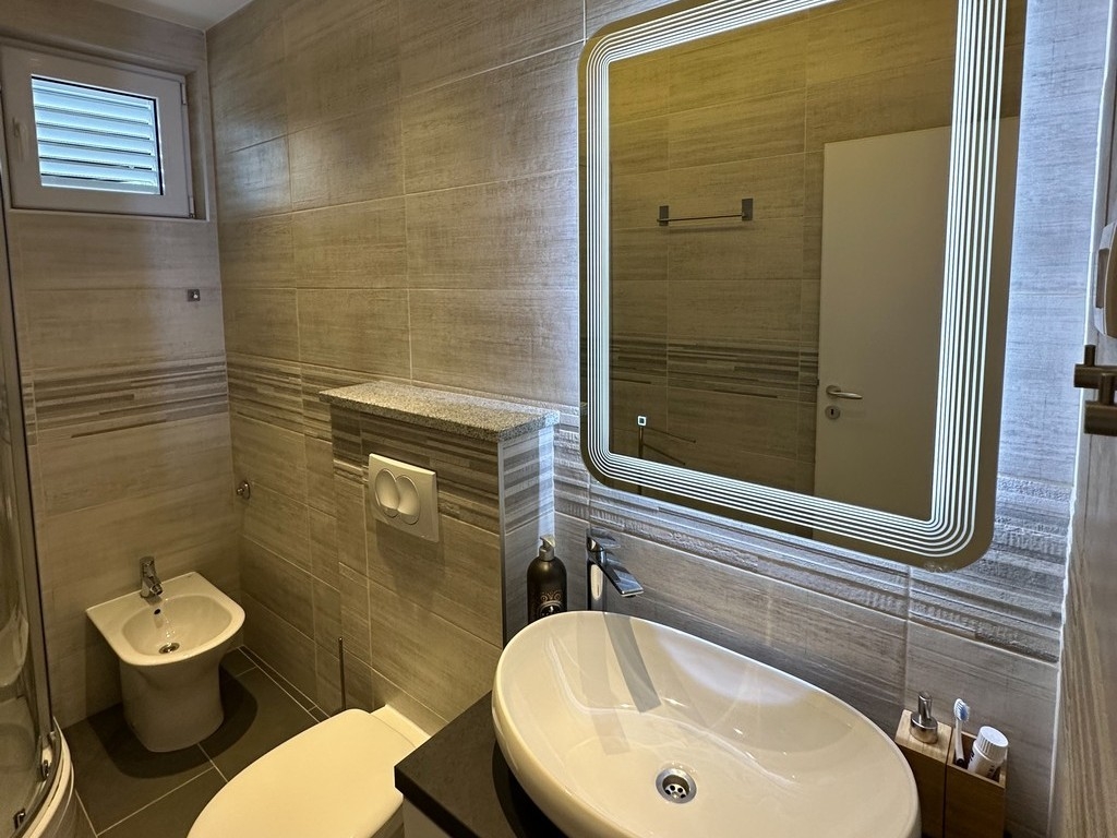 One bedroom apartment with terrace and sea view Jelsa, Hvar  A-a