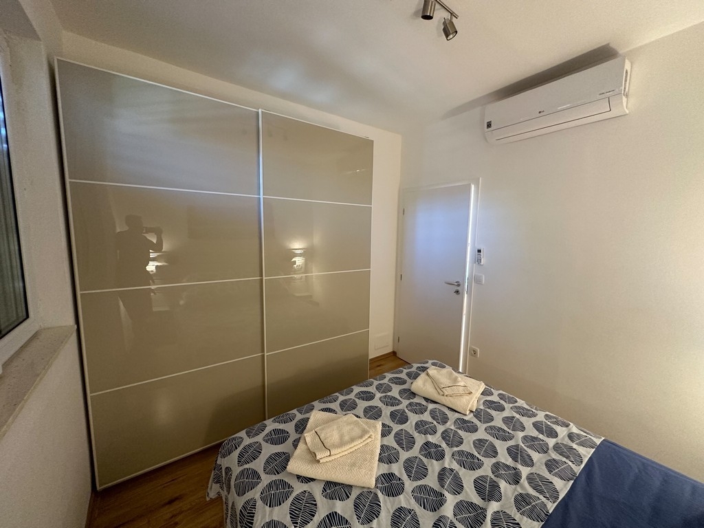 One bedroom apartment with terrace and sea view Jelsa, Hvar  A-a