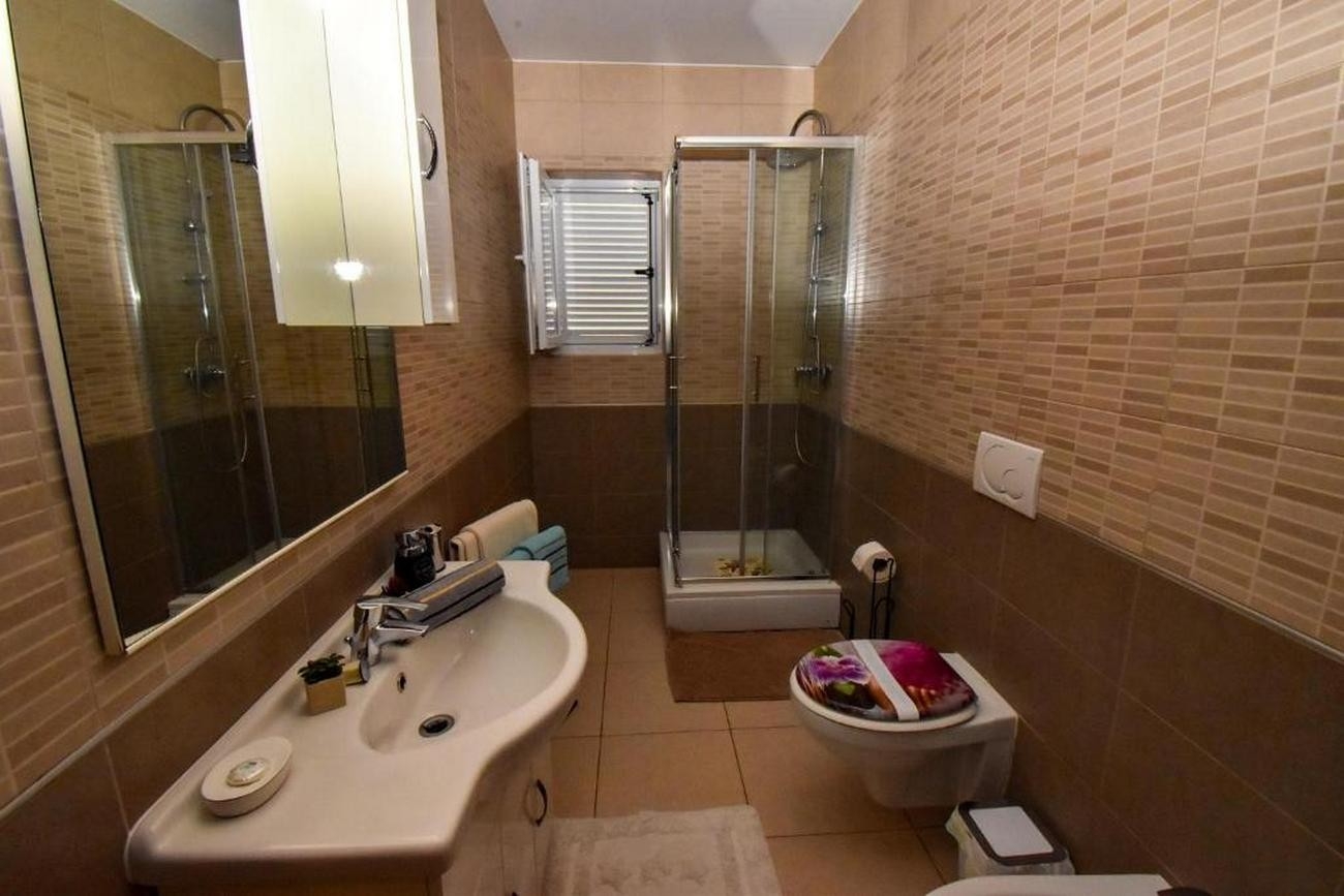 One bedroom apartment with balcony and sea view Supetarska Draga - Gornja, Rab  A-a