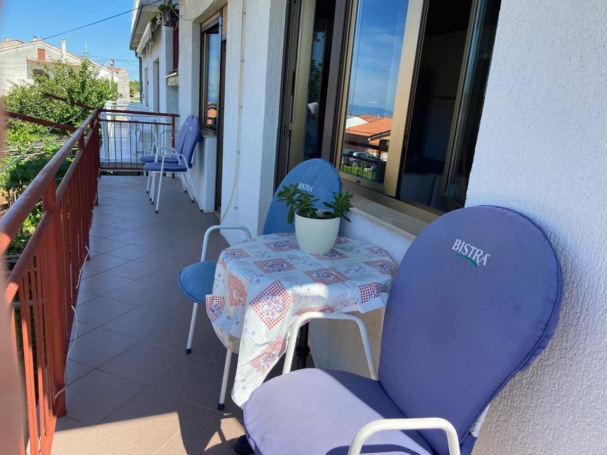 Two bedroom apartment with balcony Crikvenica  A-a