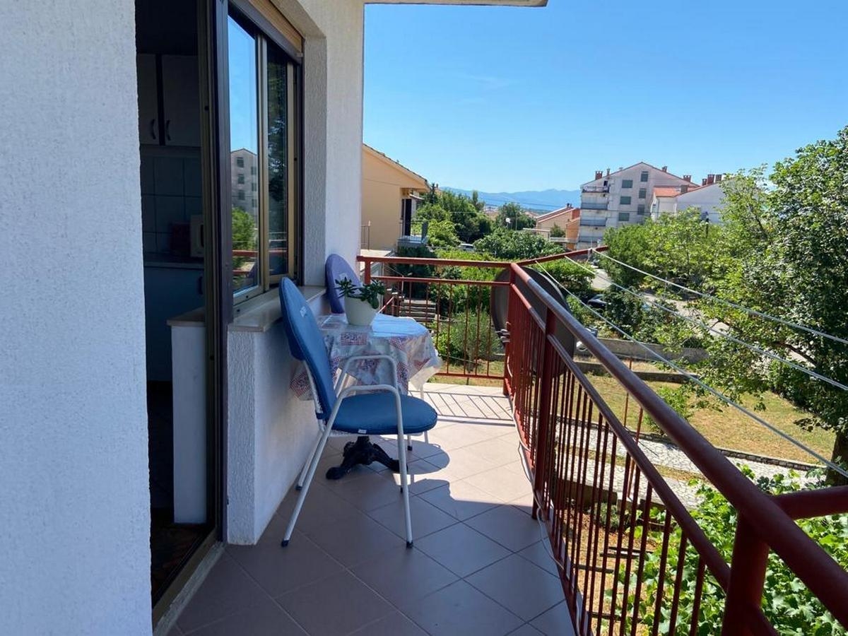Two bedroom apartment with balcony Crikvenica  A-a