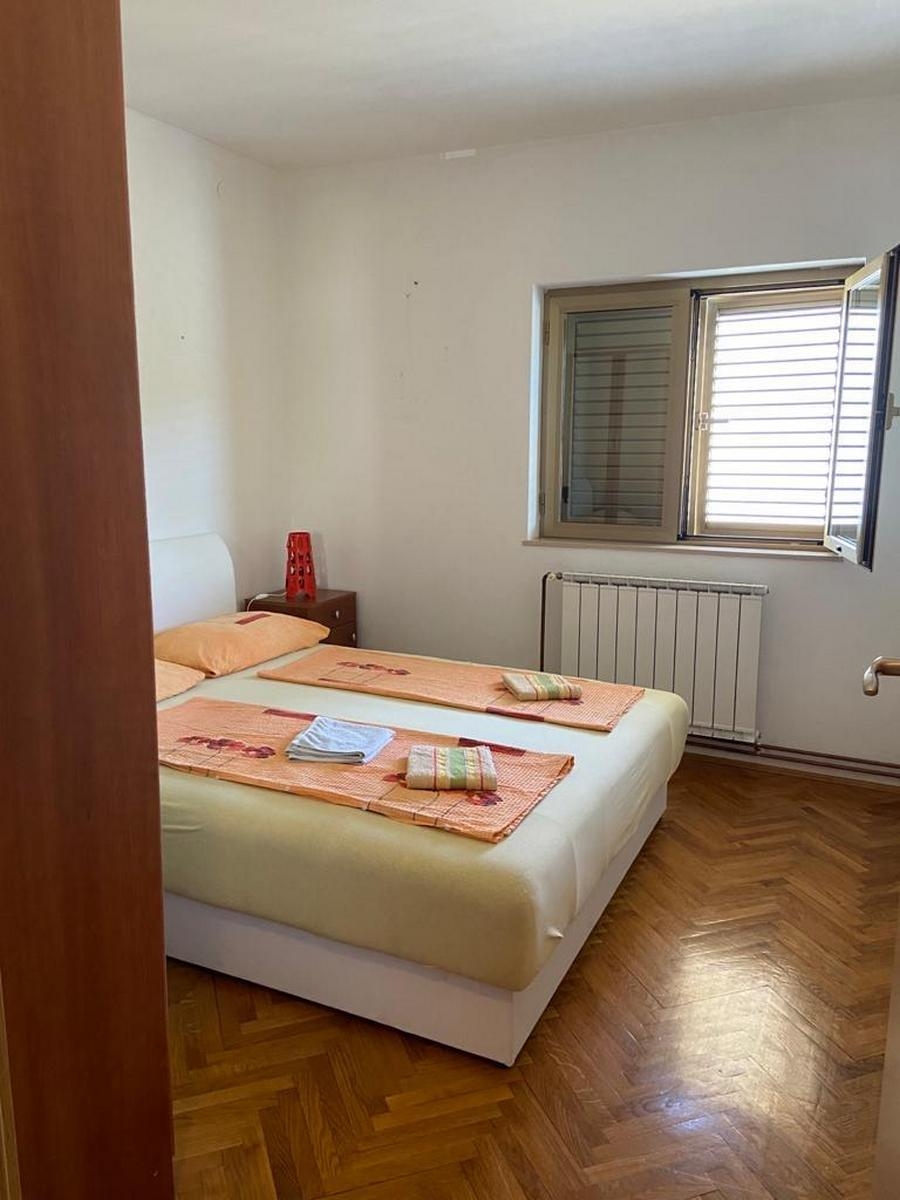 Two bedroom apartment with balcony Crikvenica  A-a