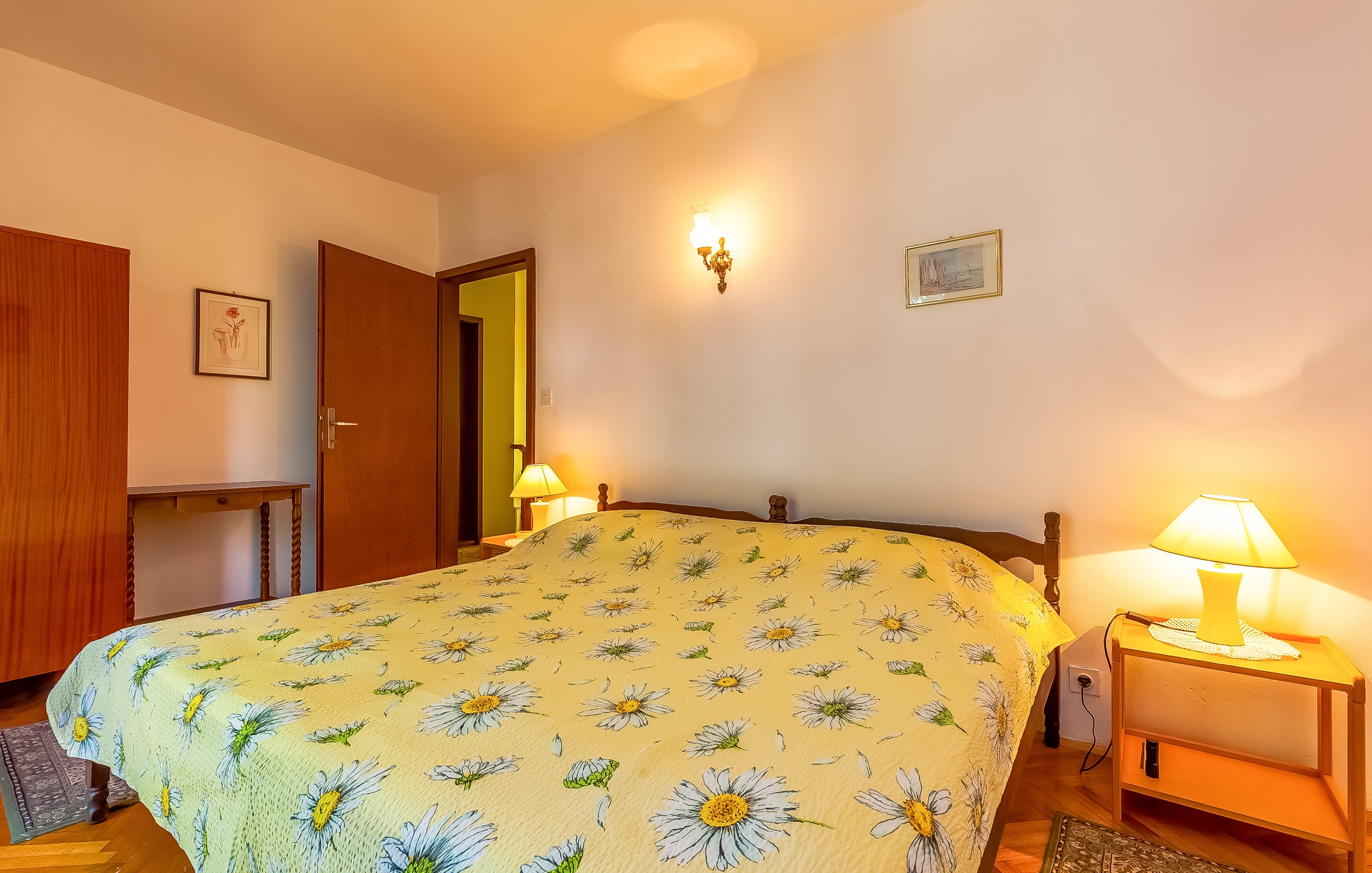 Three bedroom house with terrace Kornić, Krk  K