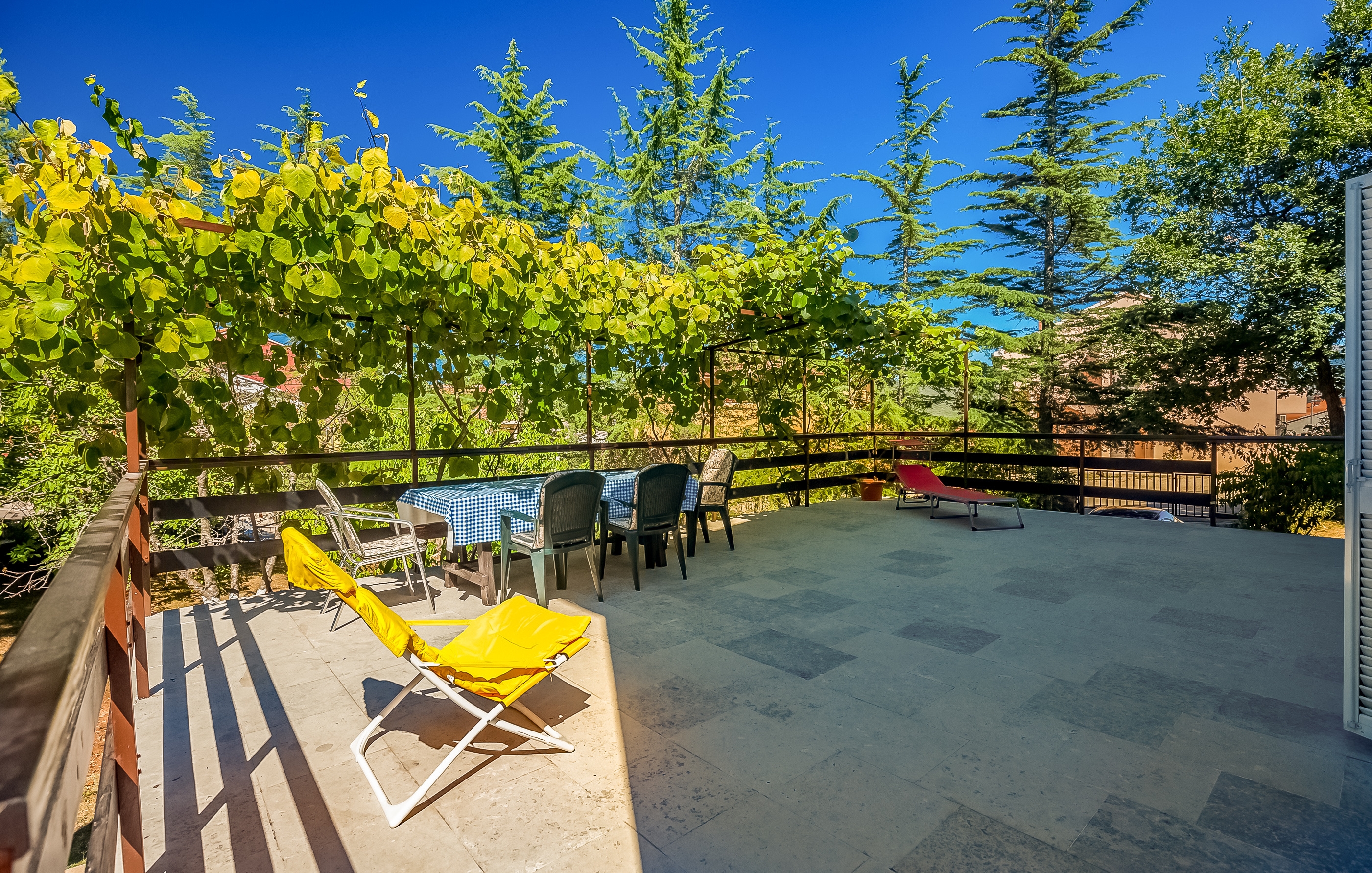 Three bedroom house with terrace Kornić, Krk  K