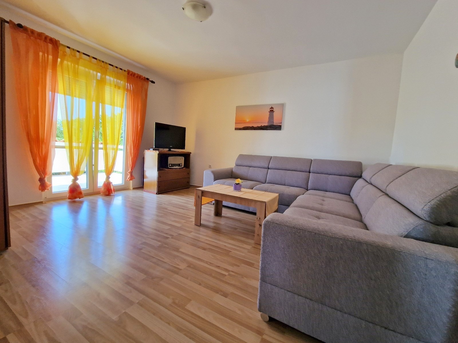 Two bedroom apartment with terrace Barbat, Rab (A-22217-a)