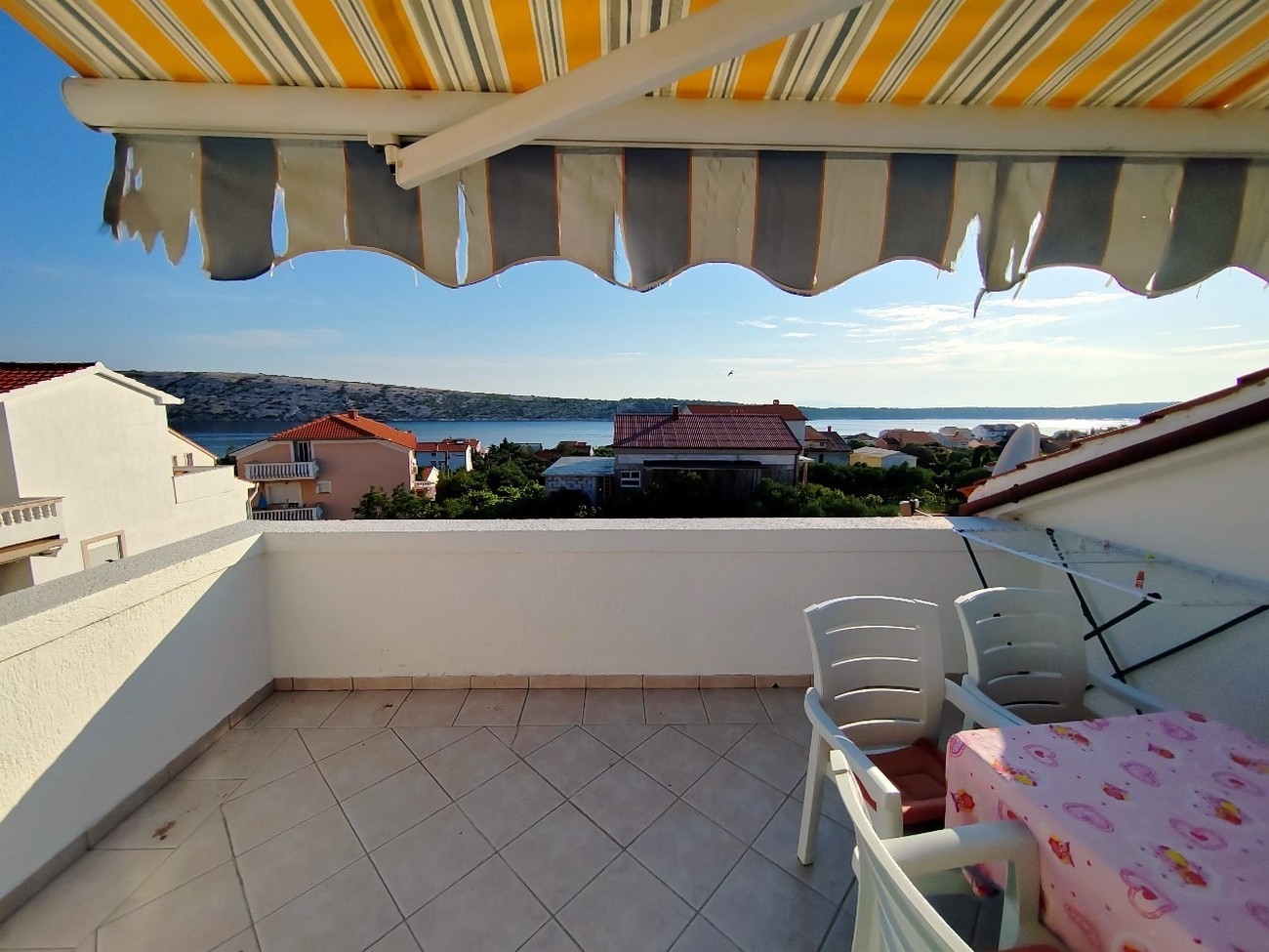 Two bedroom apartment with terrace and sea view Barbat, Rab (A-22217-c)