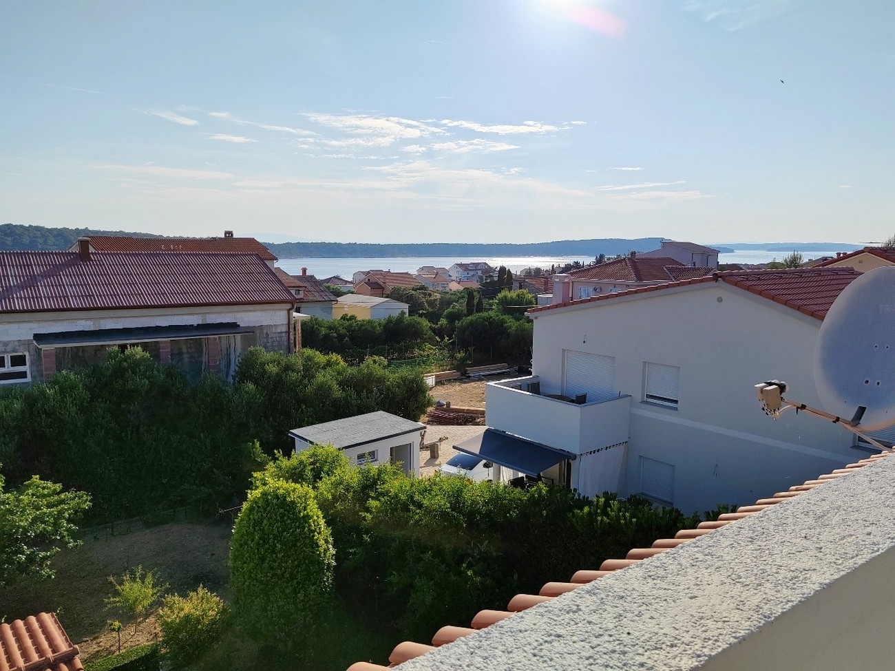 Two bedroom apartment with terrace and sea view Barbat, Rab  A-c