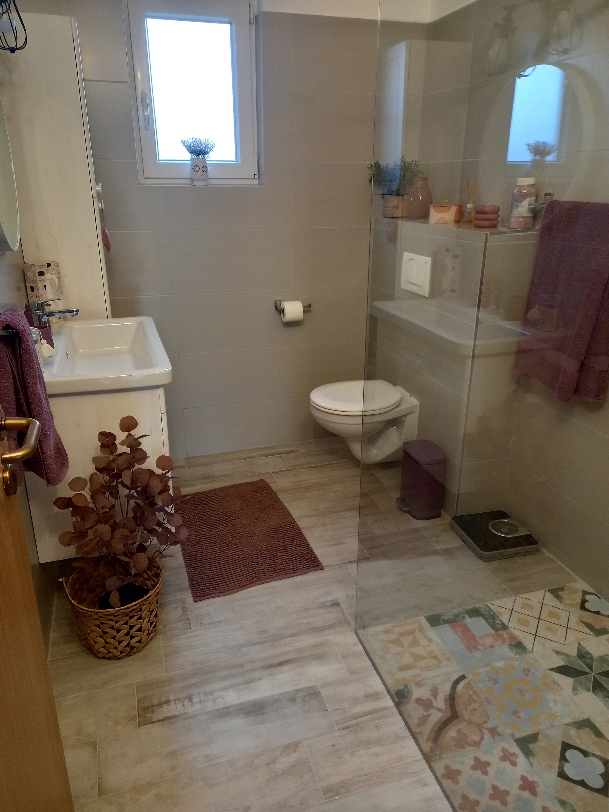 Comfortable and spacious house with balcony Košljun, Pag  K