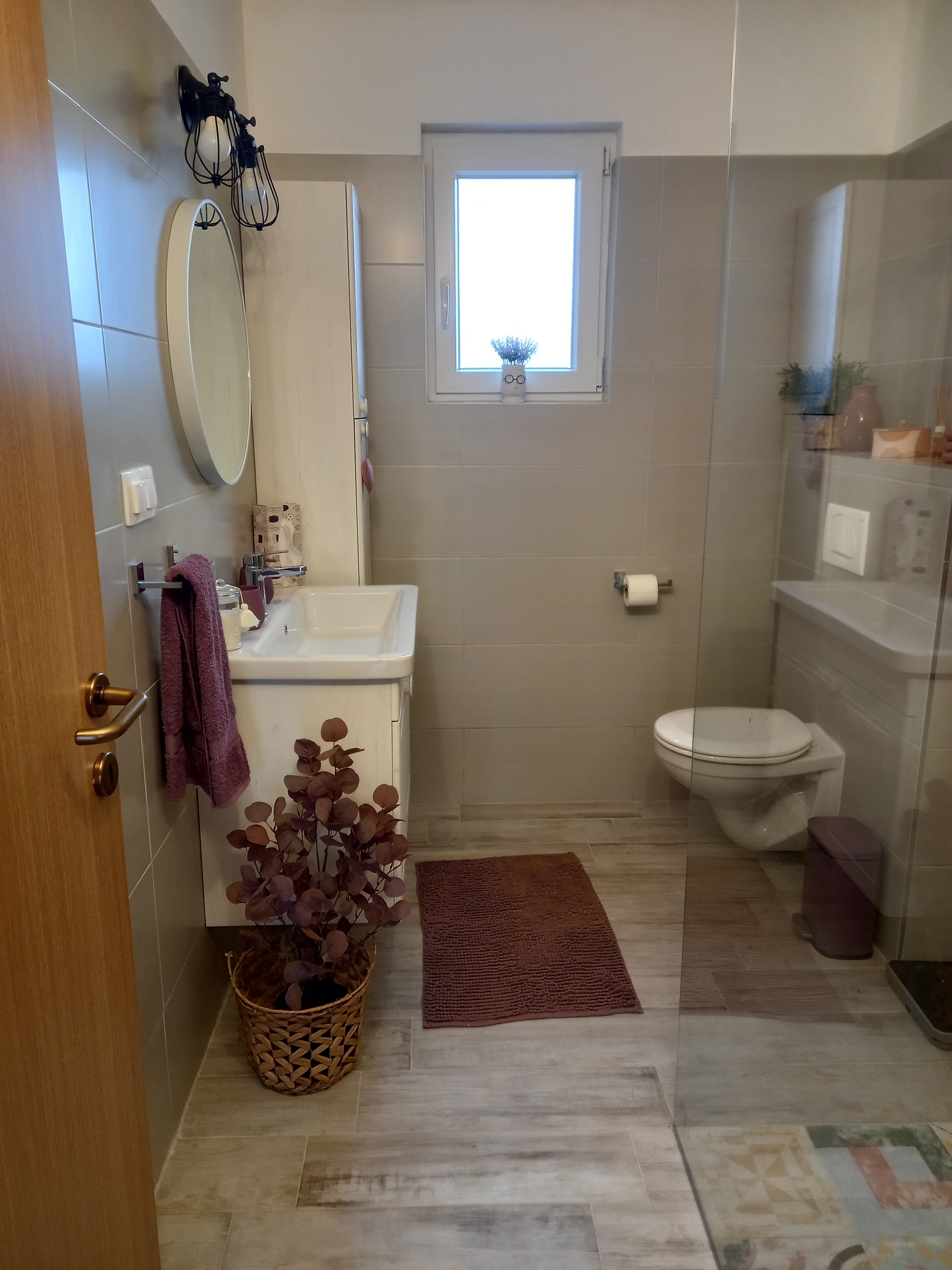 Comfortable and spacious house with balcony Košljun, Pag  K