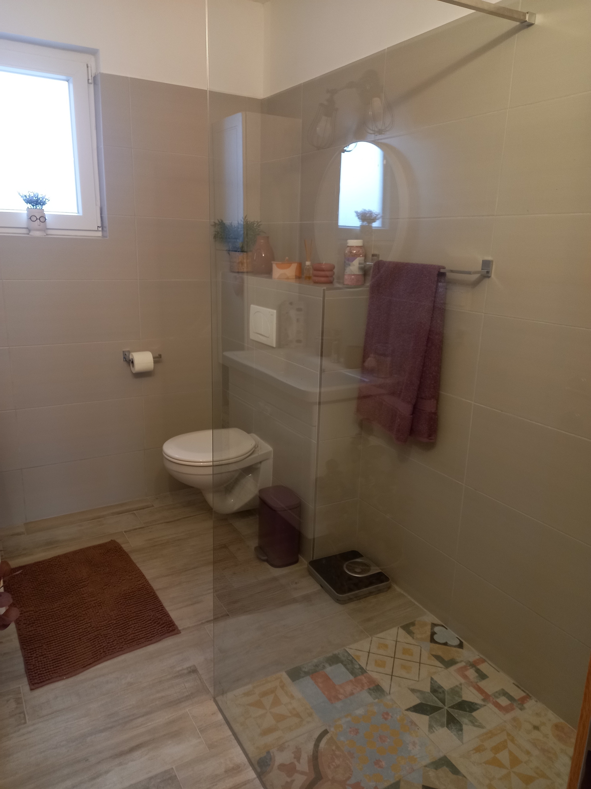 Comfortable and spacious house with balcony Košljun, Pag  K
