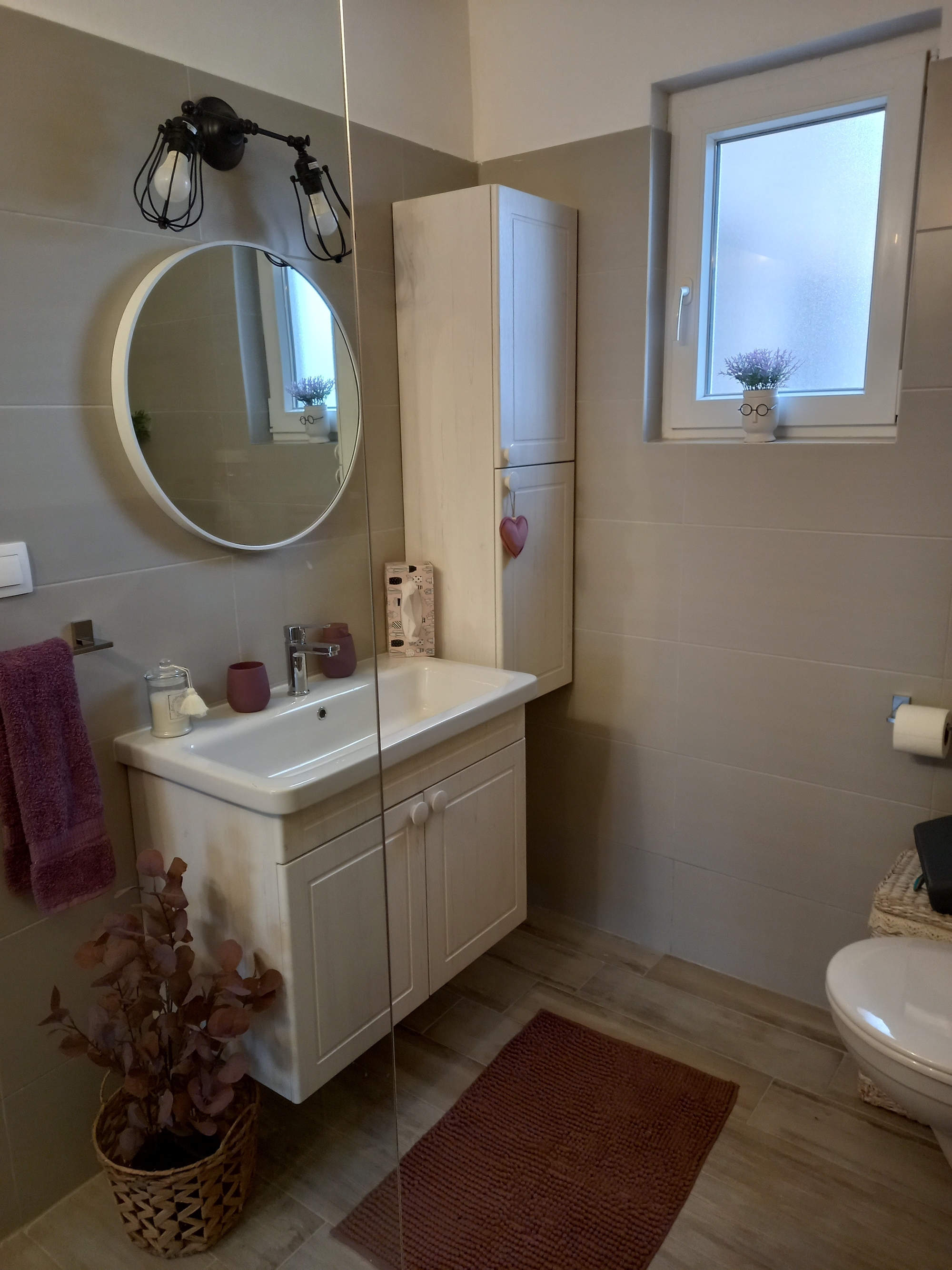 Comfortable and spacious house with balcony Košljun, Pag  K