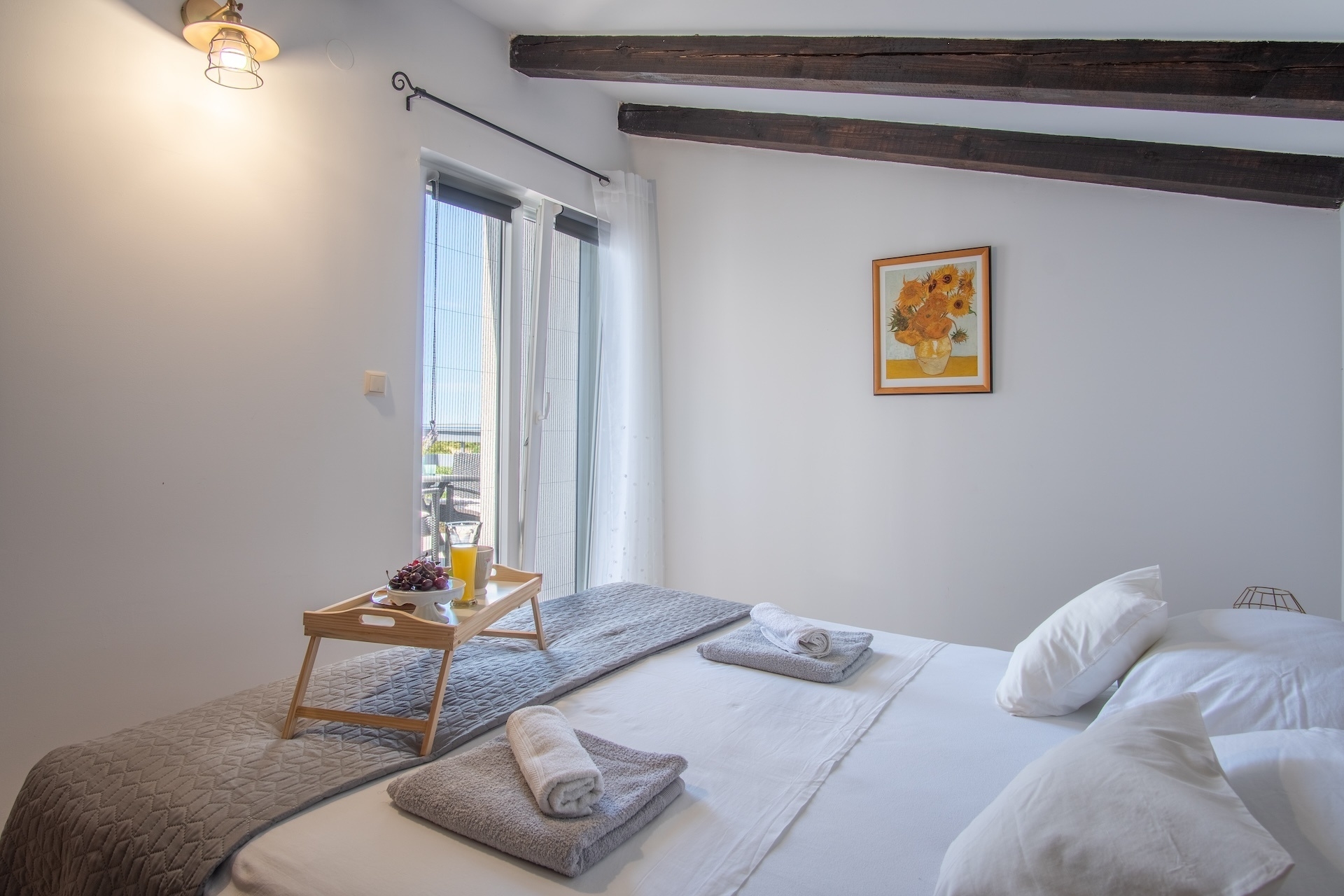Comfortable and spacious house with balcony Košljun, Pag  K