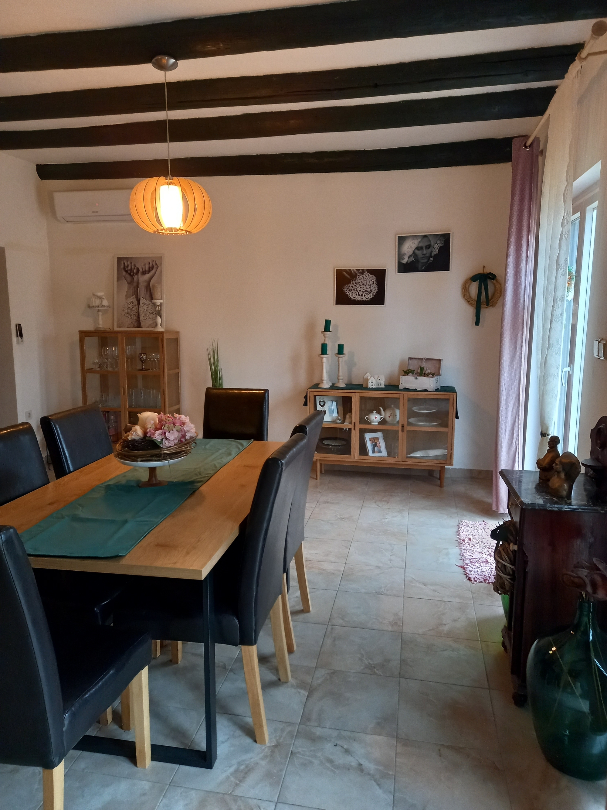 Comfortable and spacious house with balcony Košljun, Pag  K