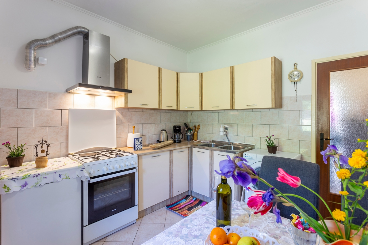 One bedroom house with terrace Vinež, Labin (K-22240)