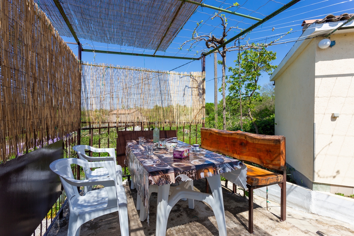 One bedroom house with terrace Vinež, Labin  K