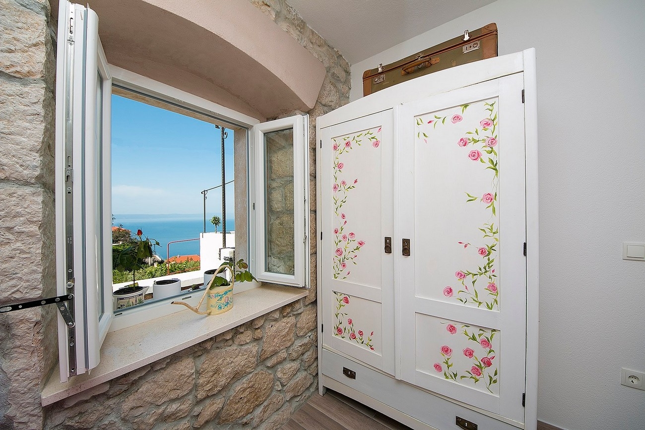 One bedroom house with terrace and sea view Gornja Podgora, Makarska  K