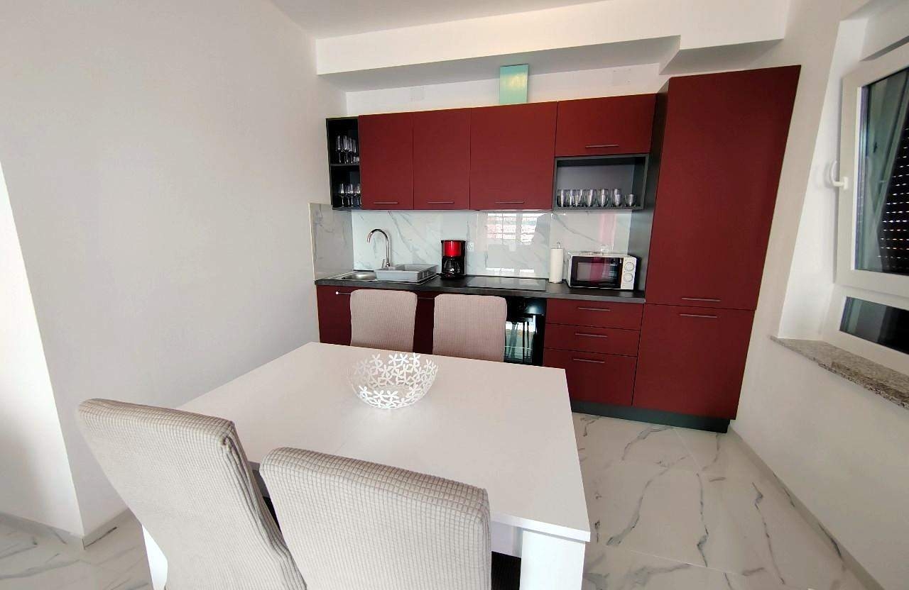 Top Rab Barbat Top Rab Barbat