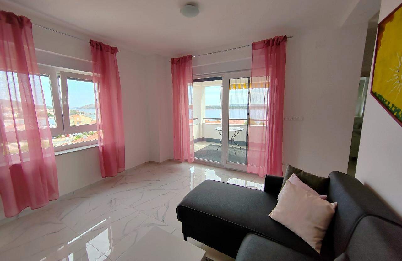 Top Rab Barbat Top Rab Barbat