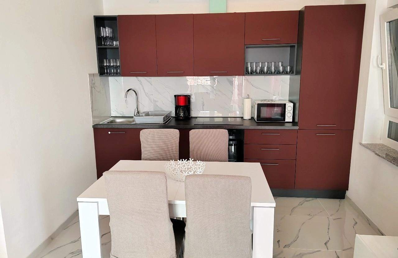 Top Rab Barbat Top Rab Barbat