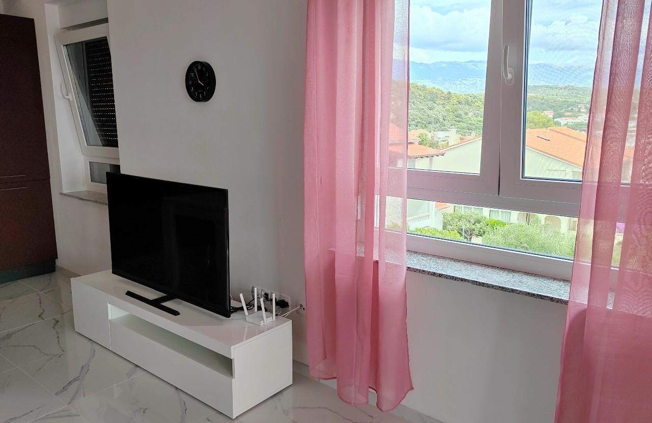 Top Rab Barbat Top Rab Barbat