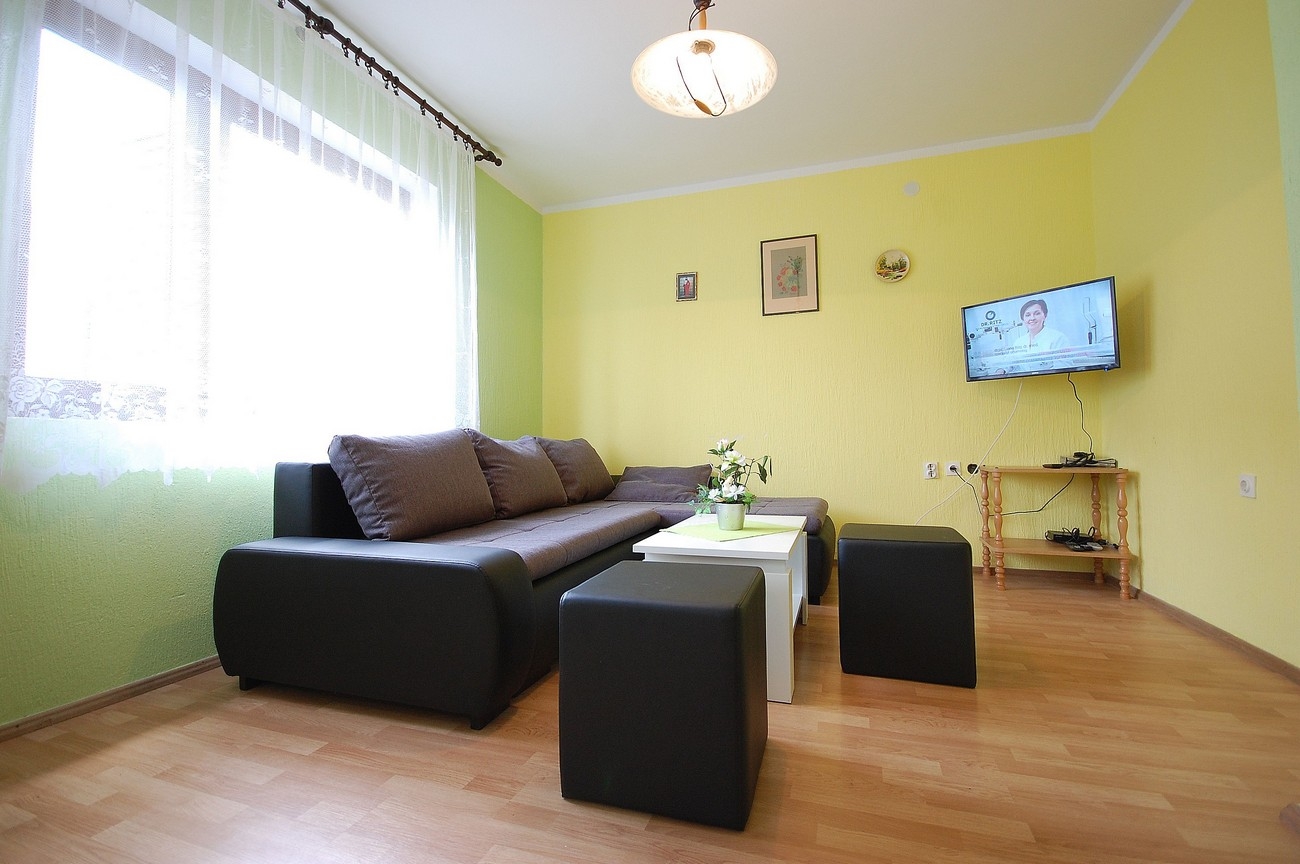 Two bedroom apartment with balcony Malinska, Krk (A-22252-a)