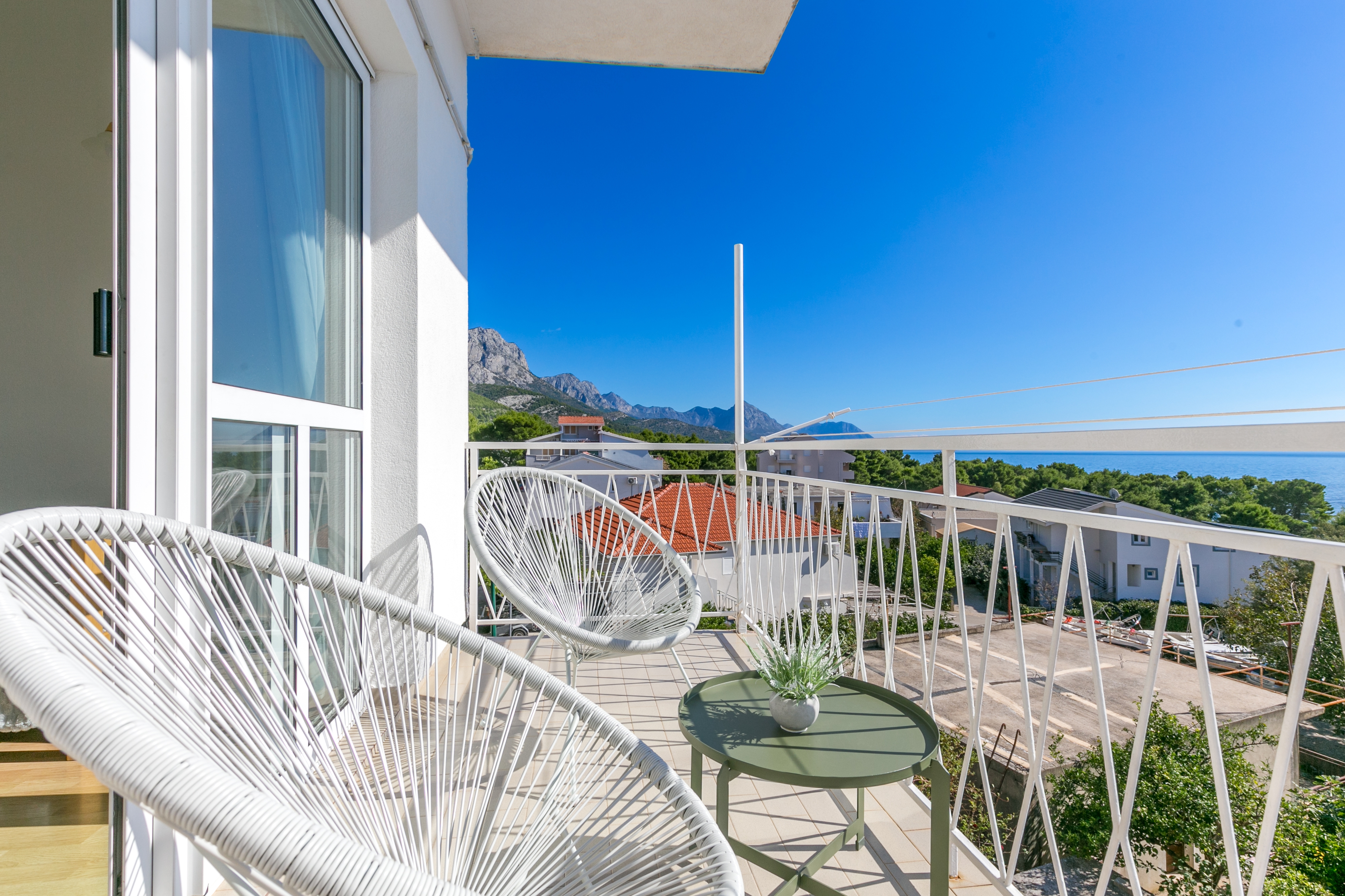 Two bedroom apartment with balcony and sea view Živogošće - Blato (Makarska) (A-22253-d) Two bedroom apartment with balcony and sea view Živogošće - Blato (Makarska) (A-22253-d)