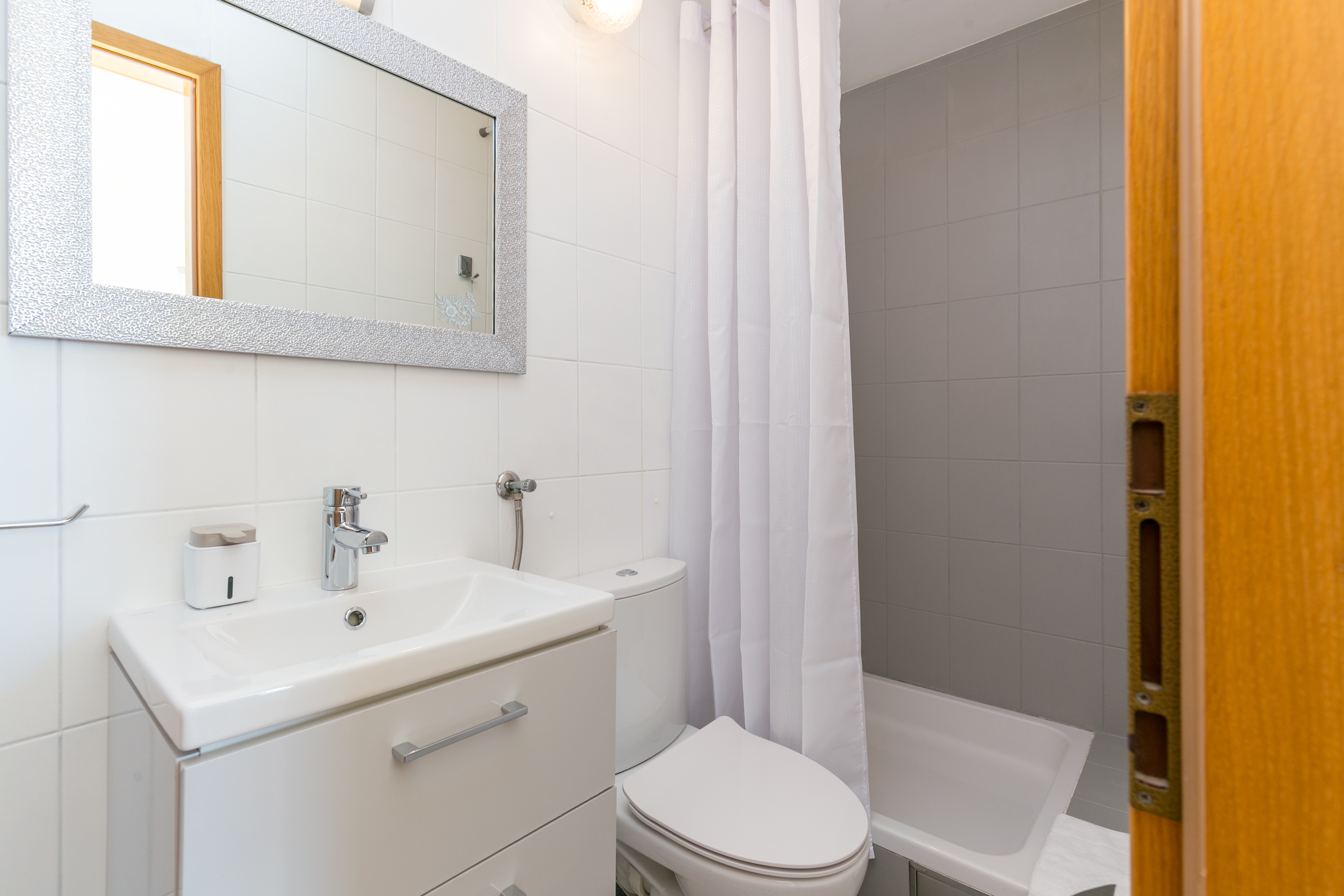 Two bedroom apartment with balcony and sea view Živogošće - Blato, Makarska  A-d