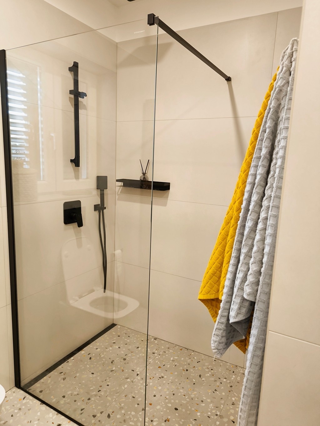 Two bedroom apartment with terrace Zablaće, Šibenik  A-a