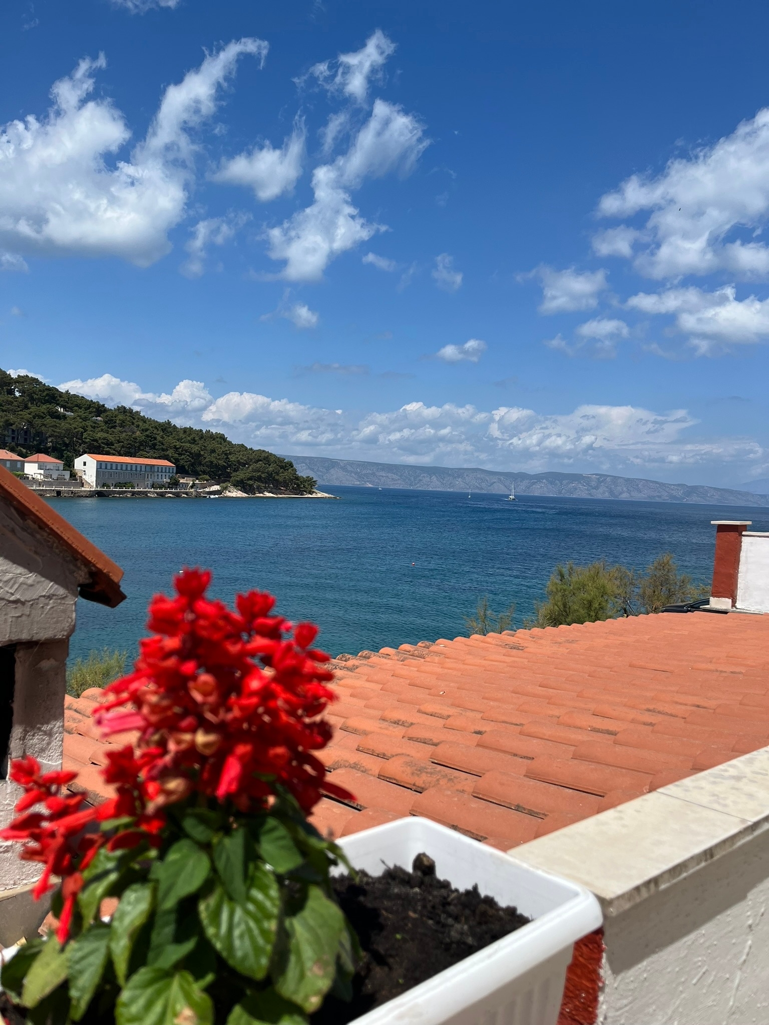 Two bedroom apartment near beach Jelsa, Hvar  A-a