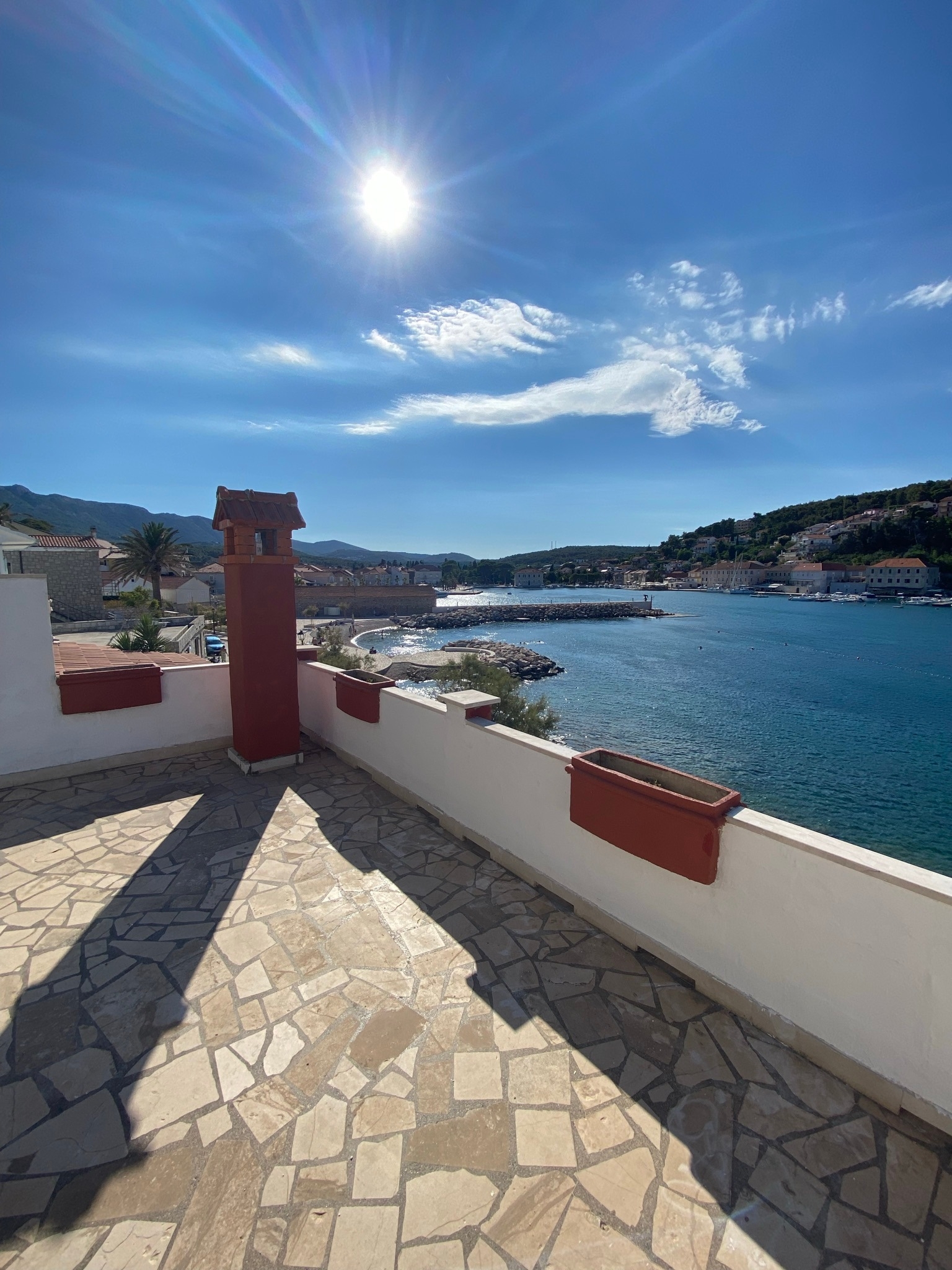 One bedroom apartment near beach Jelsa, Hvar  A-e