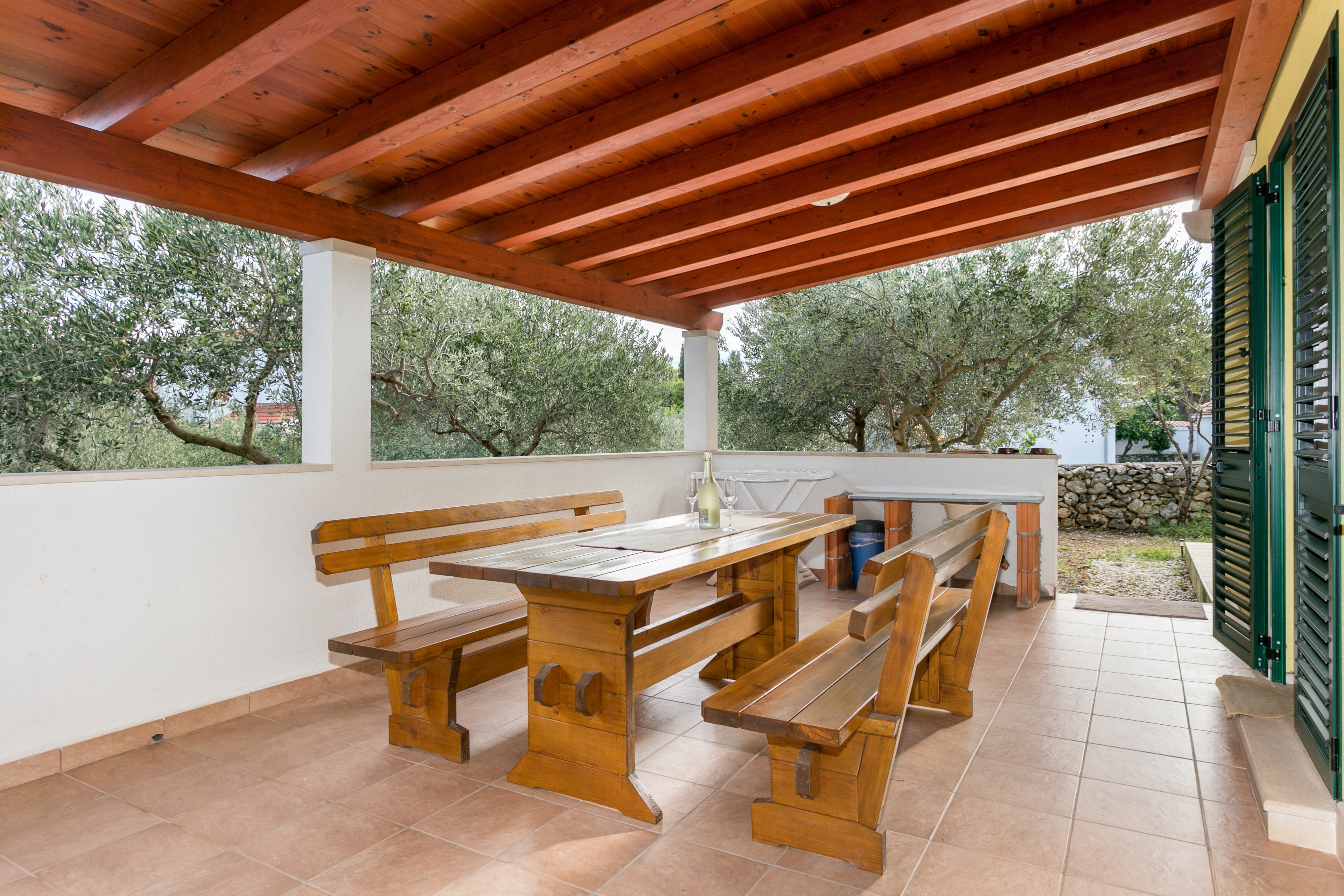 Two bedroom house with terrace Mirca, Brač  K