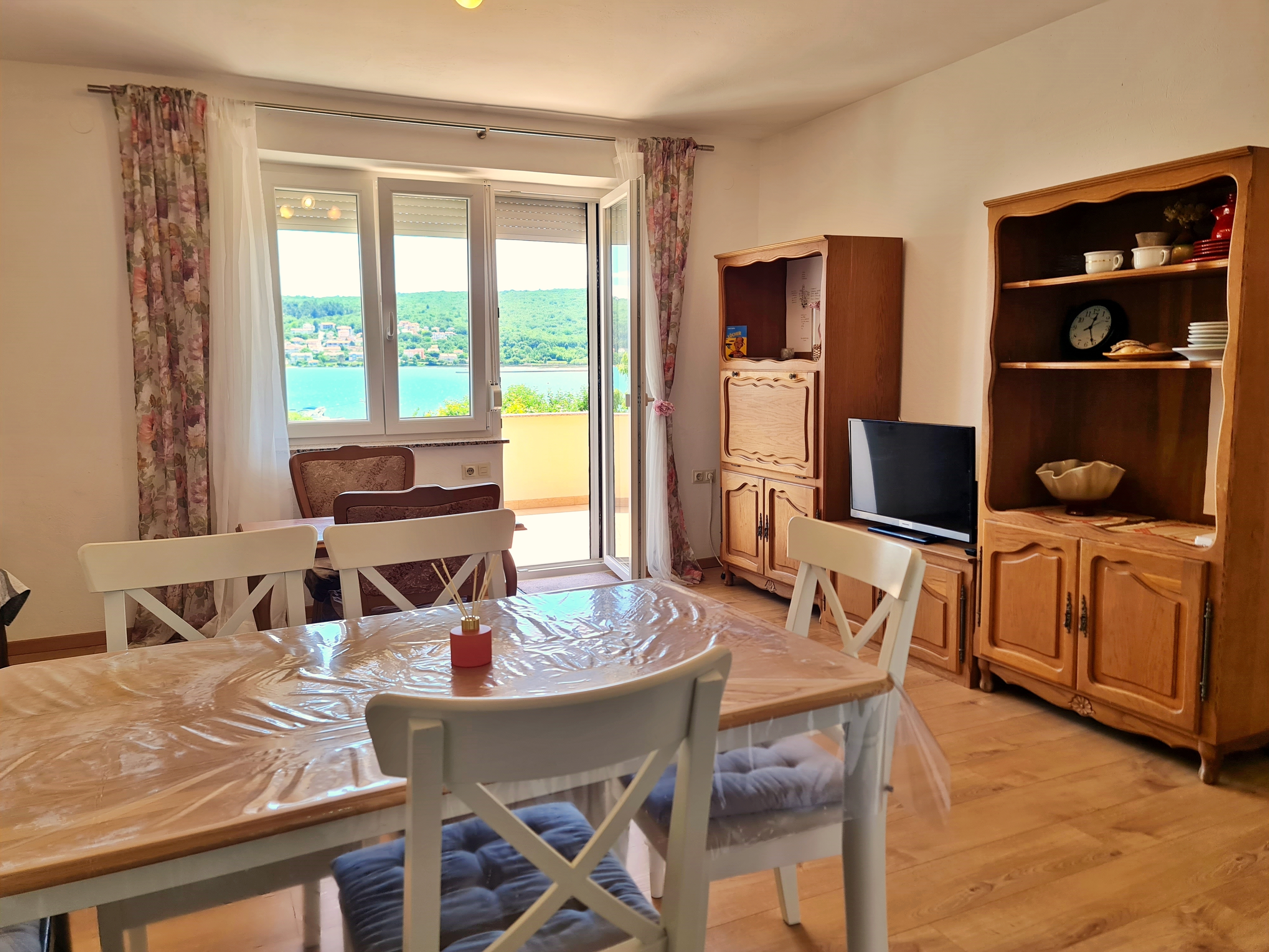 Two bedroom apartment near beach Čižići, Krk  A-a