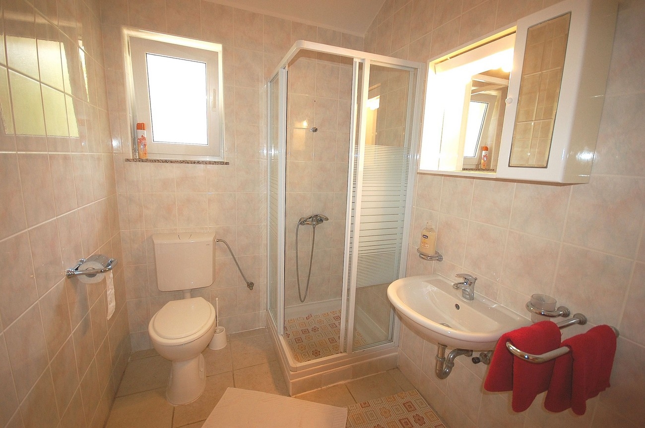 One bedroom apartment with balcony and sea view Kremenići, Krk  A-b