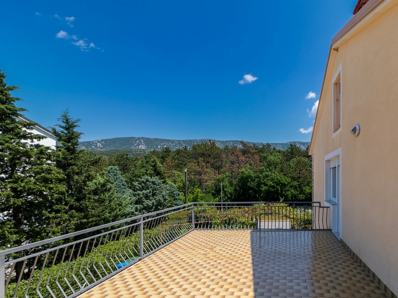 Comfortable and spacious house with terrace Jadranovo, Crikvenica  K