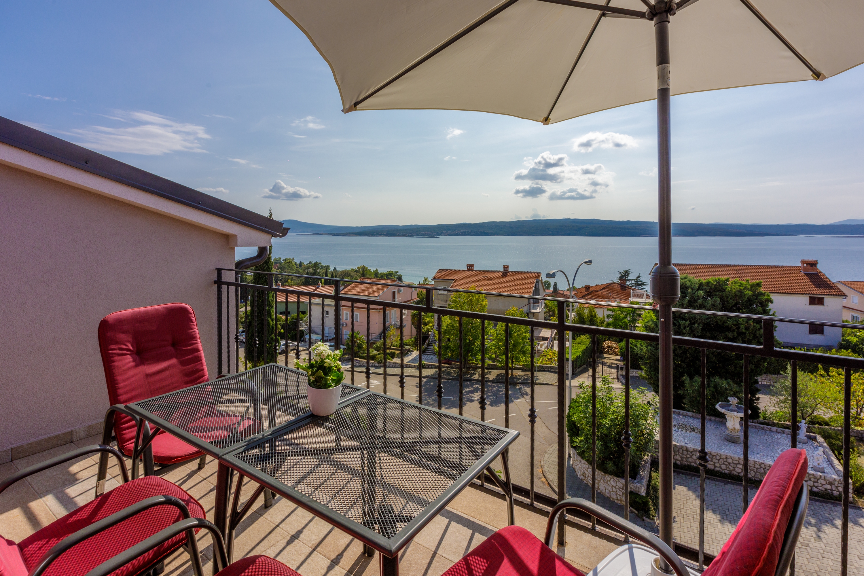One bedroom apartment with terrace and sea view Crikvenica  A-a