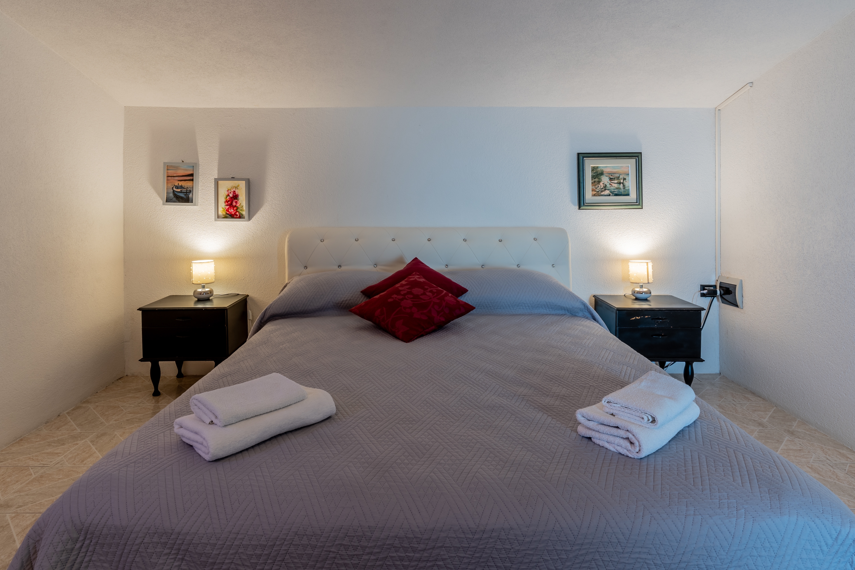 Comfortable and spacious house with terrace and sea view Gornja Podgora, Makarska  K