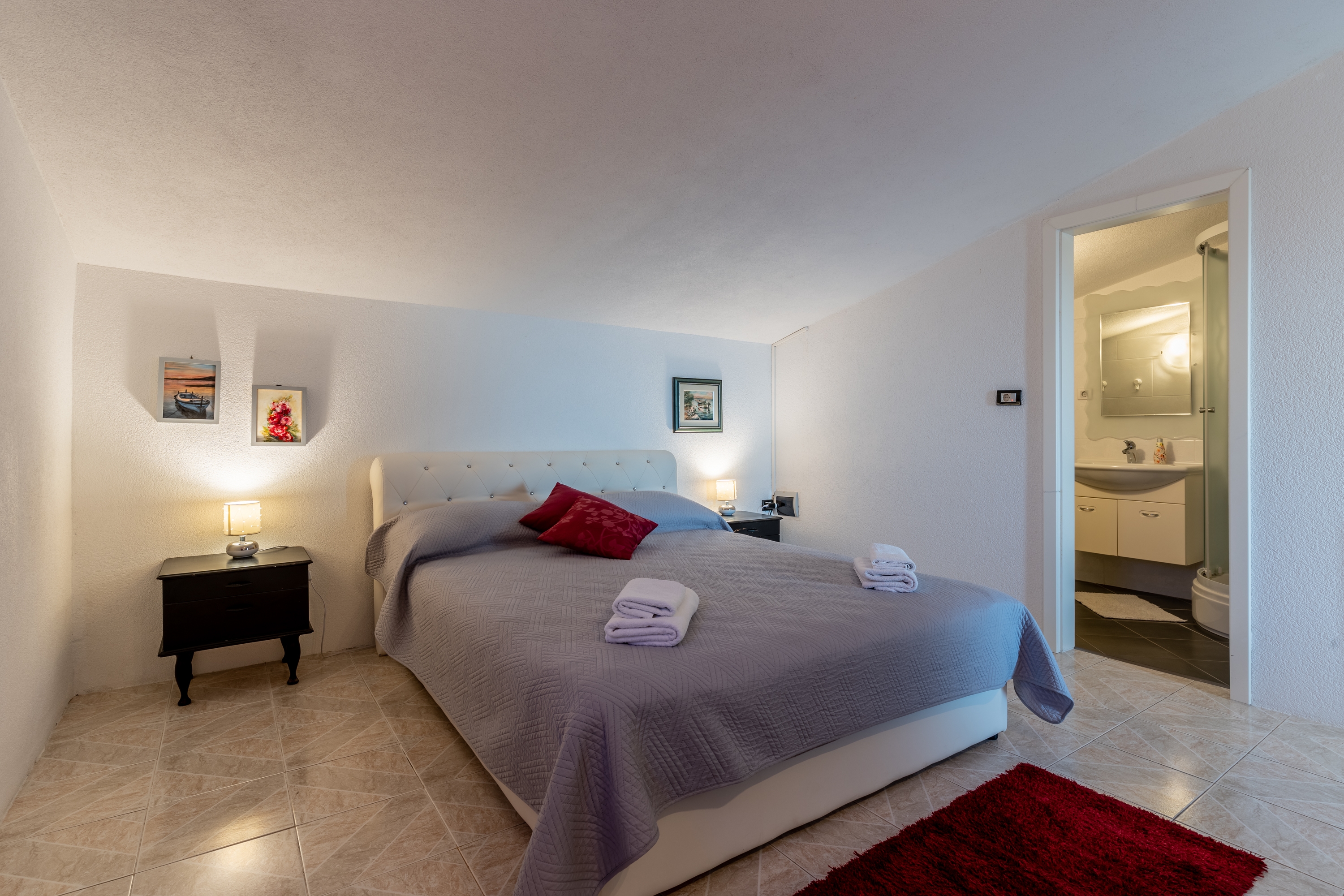 Comfortable and spacious house with terrace and sea view Gornja Podgora, Makarska  K