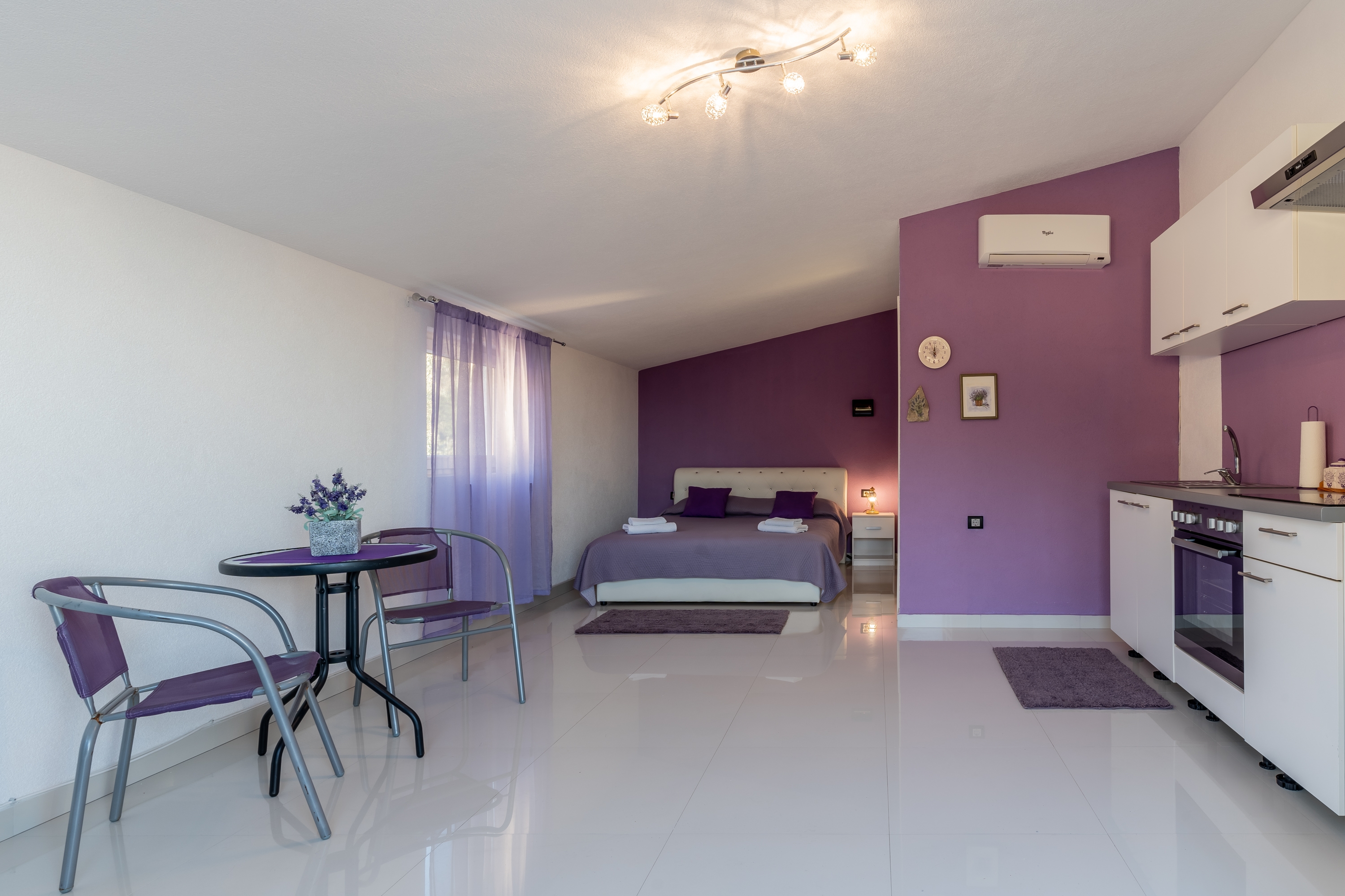 Comfortable and spacious house with terrace and sea view Gornja Podgora, Makarska  K