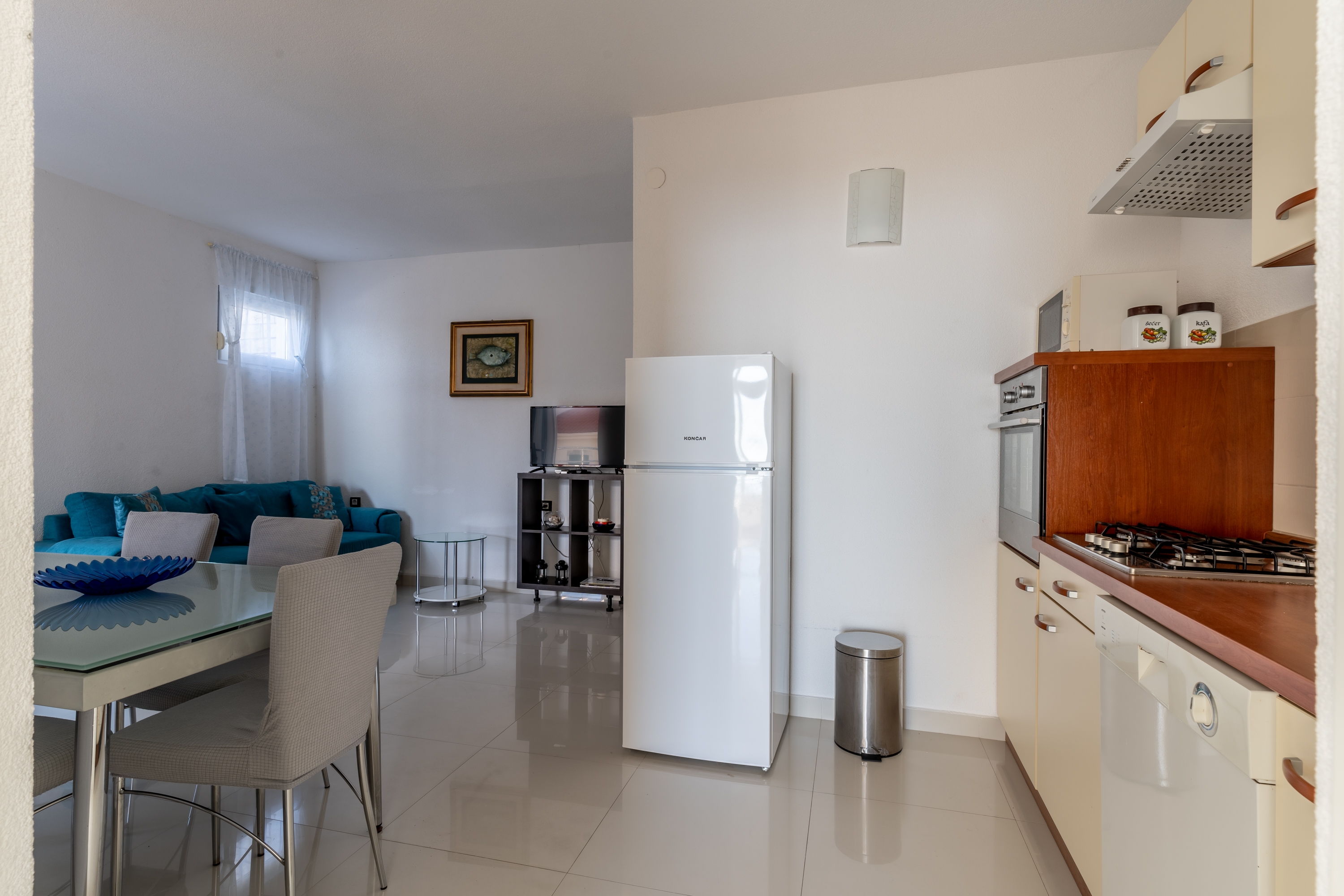 Comfortable and spacious house with terrace and sea view Gornja Podgora, Makarska  K